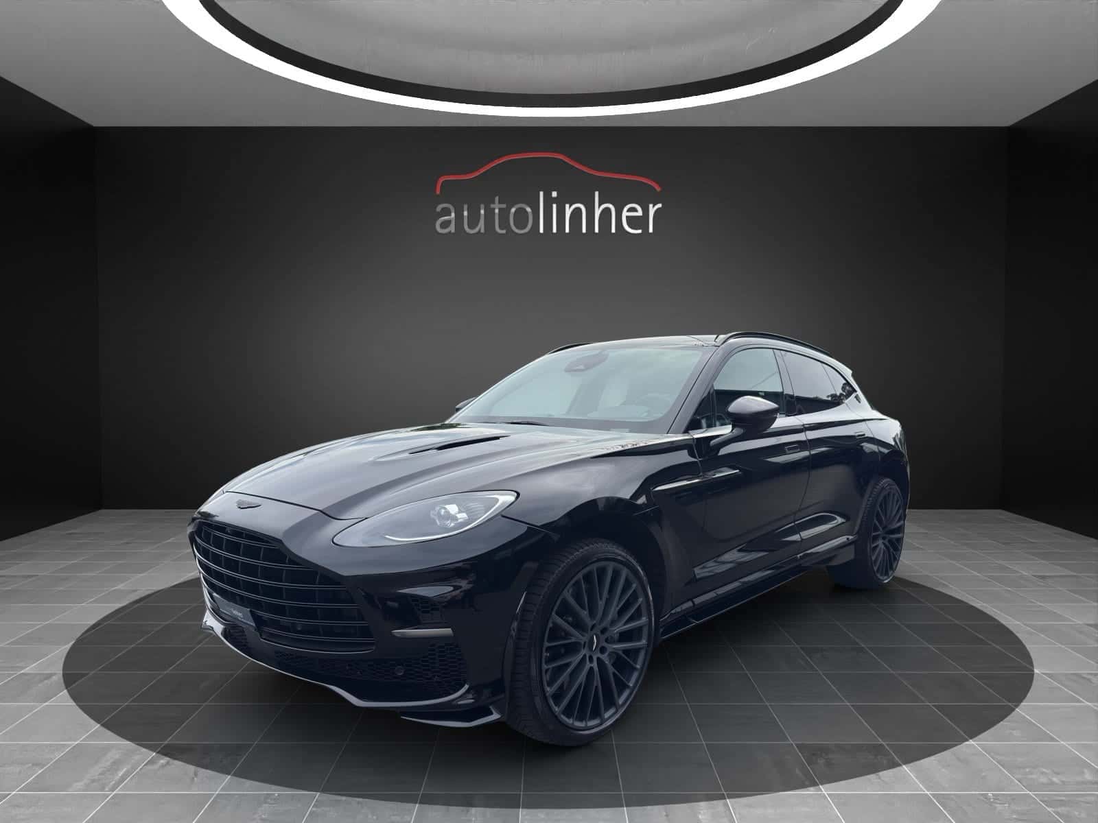Aston Martin DBX