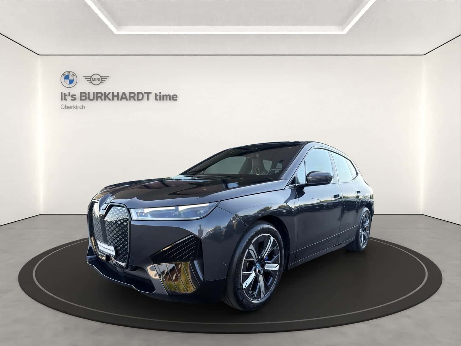 BMW iX