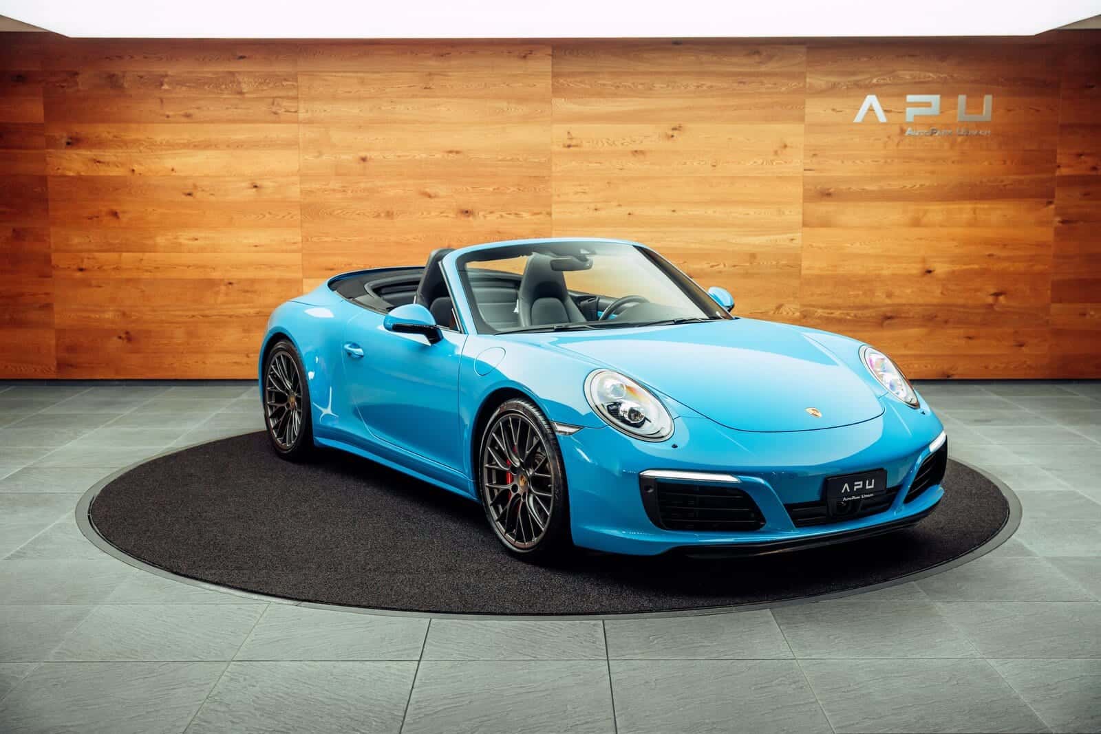 Porsche 911