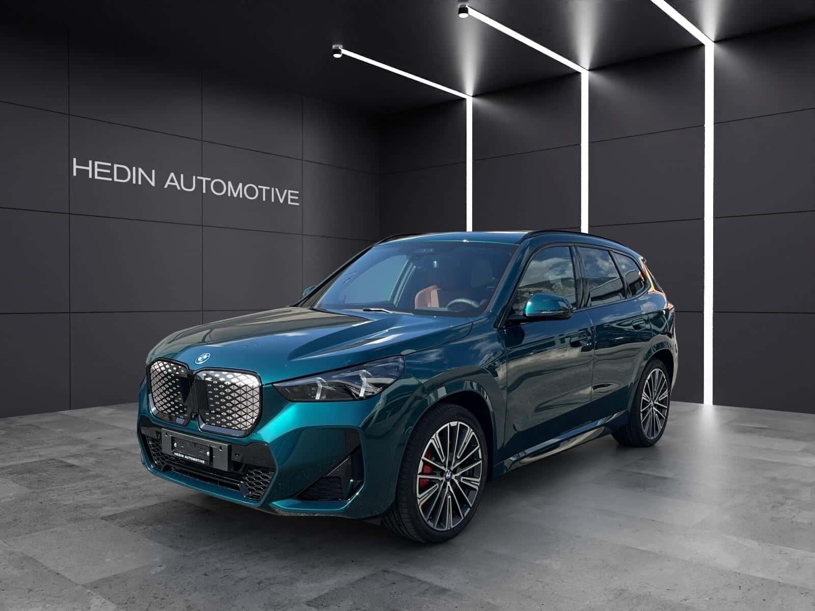 BMW iX1