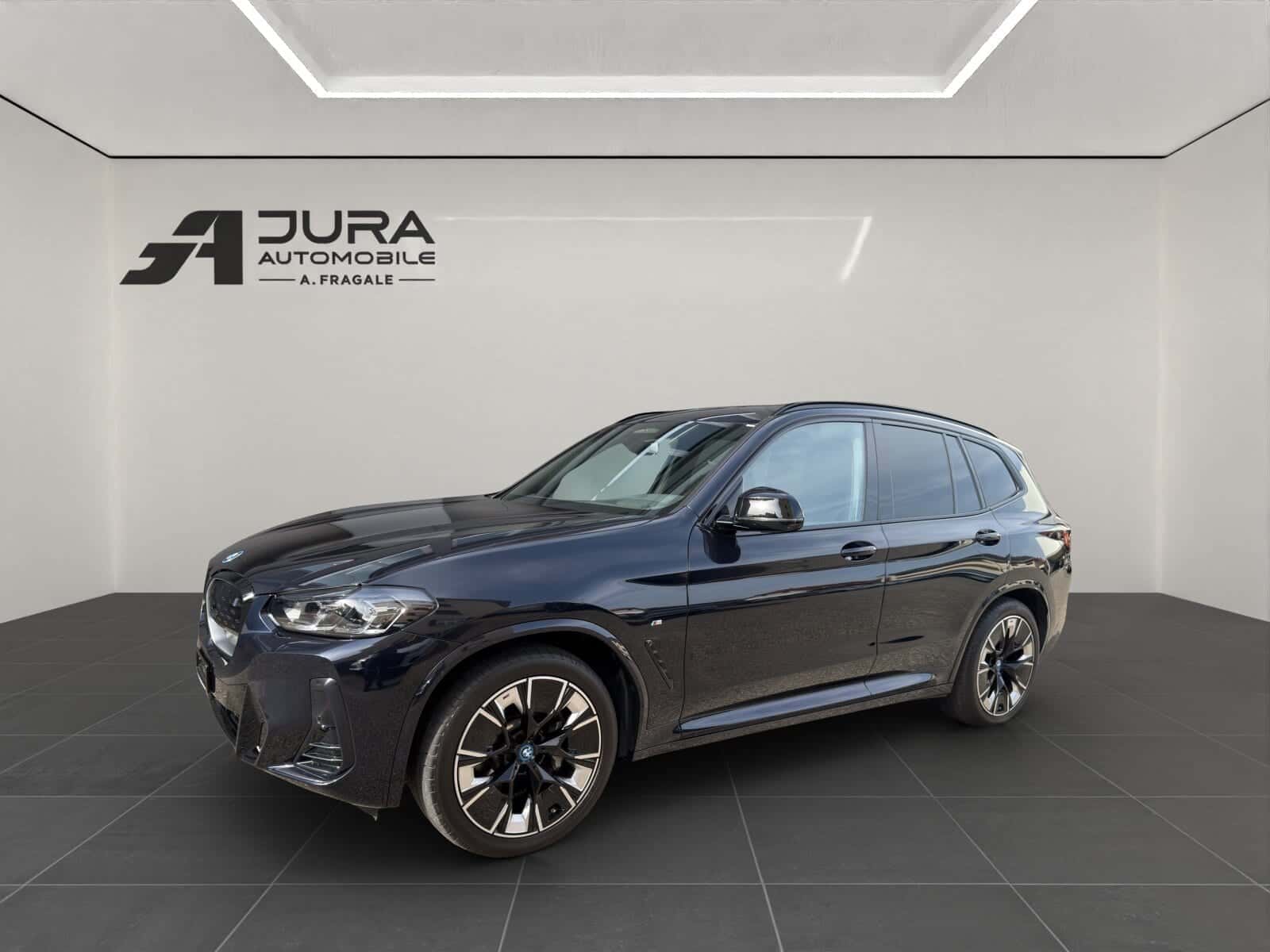 BMW iX3
