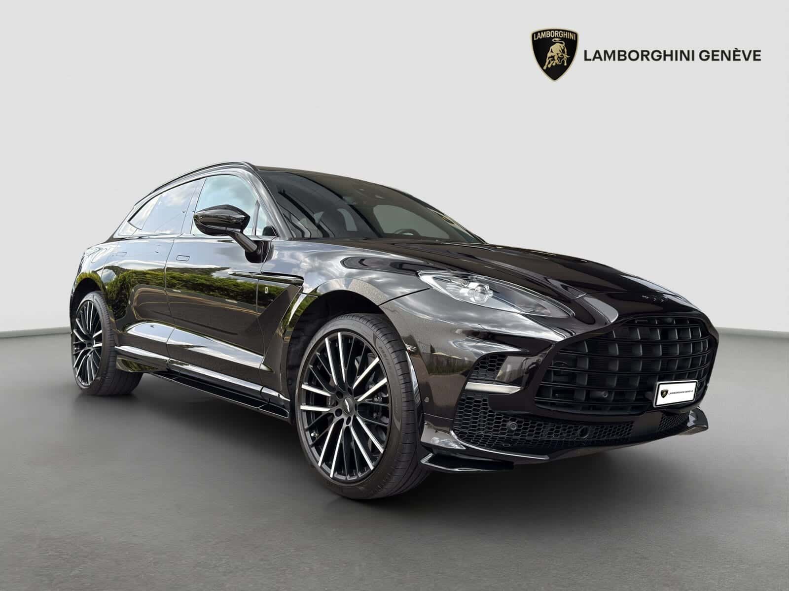 Aston Martin DBX