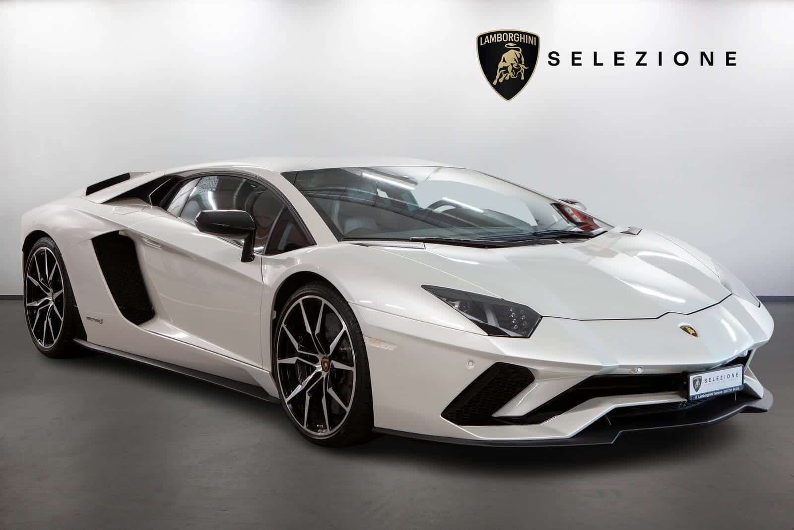 Lamborghini Aventador