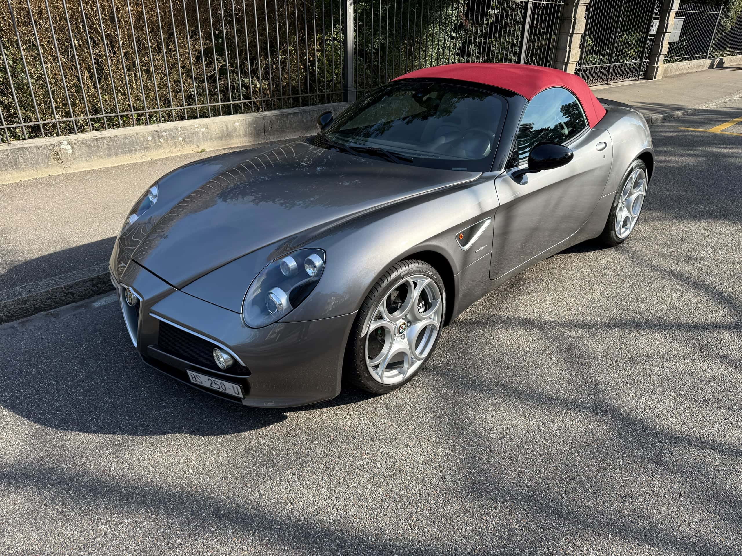 Alfa Romeo 8C