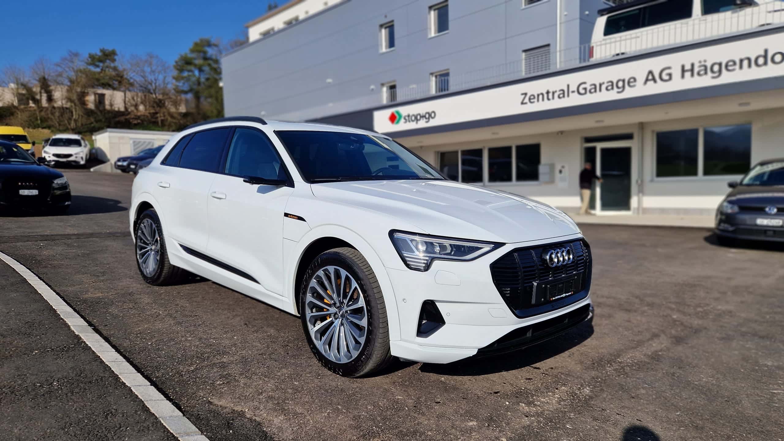 Audi e-tron