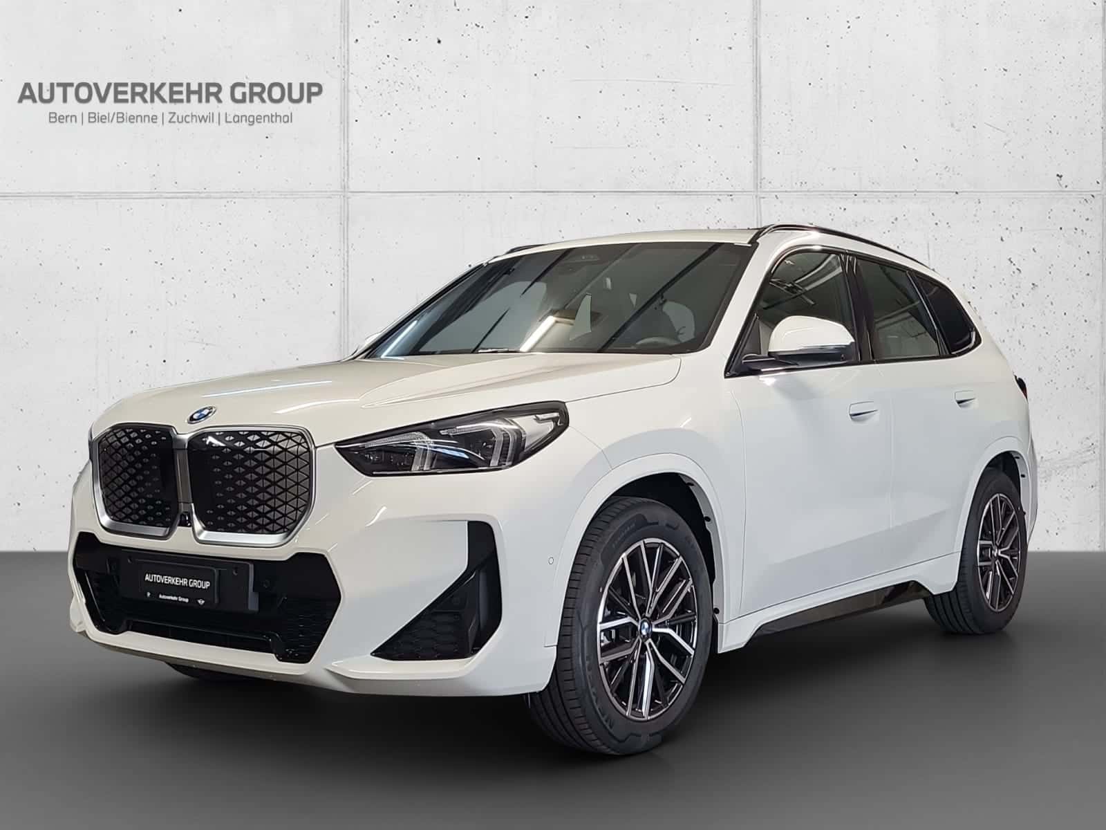 BMW iX1
