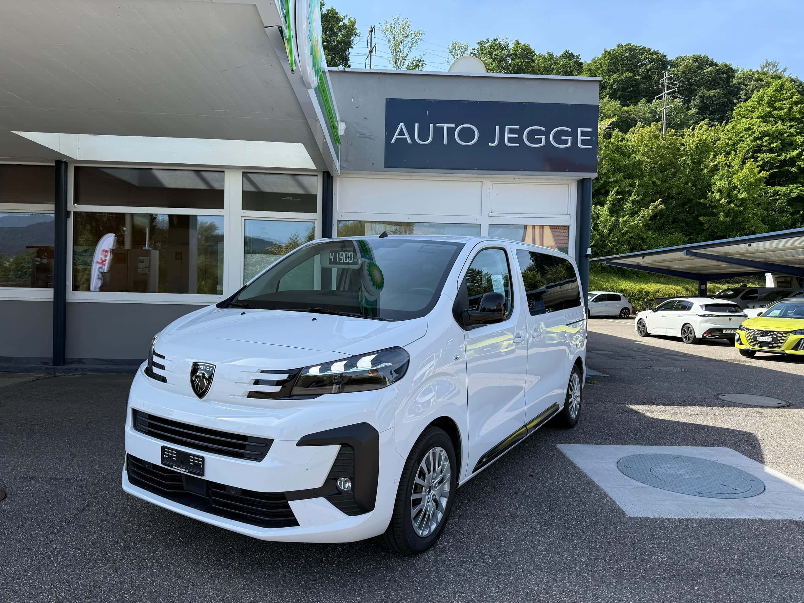 Peugeot Traveller