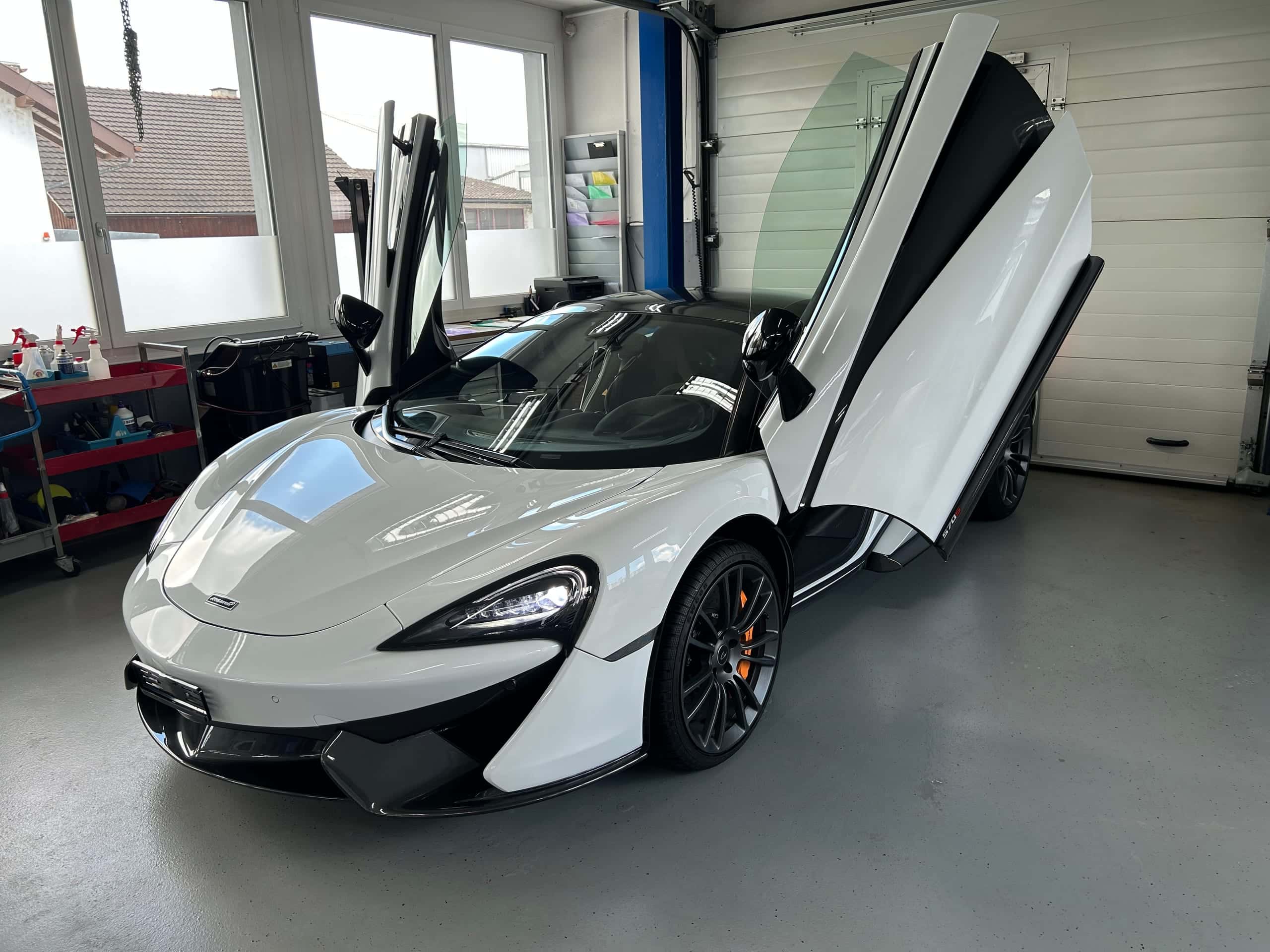 McLaren 570S