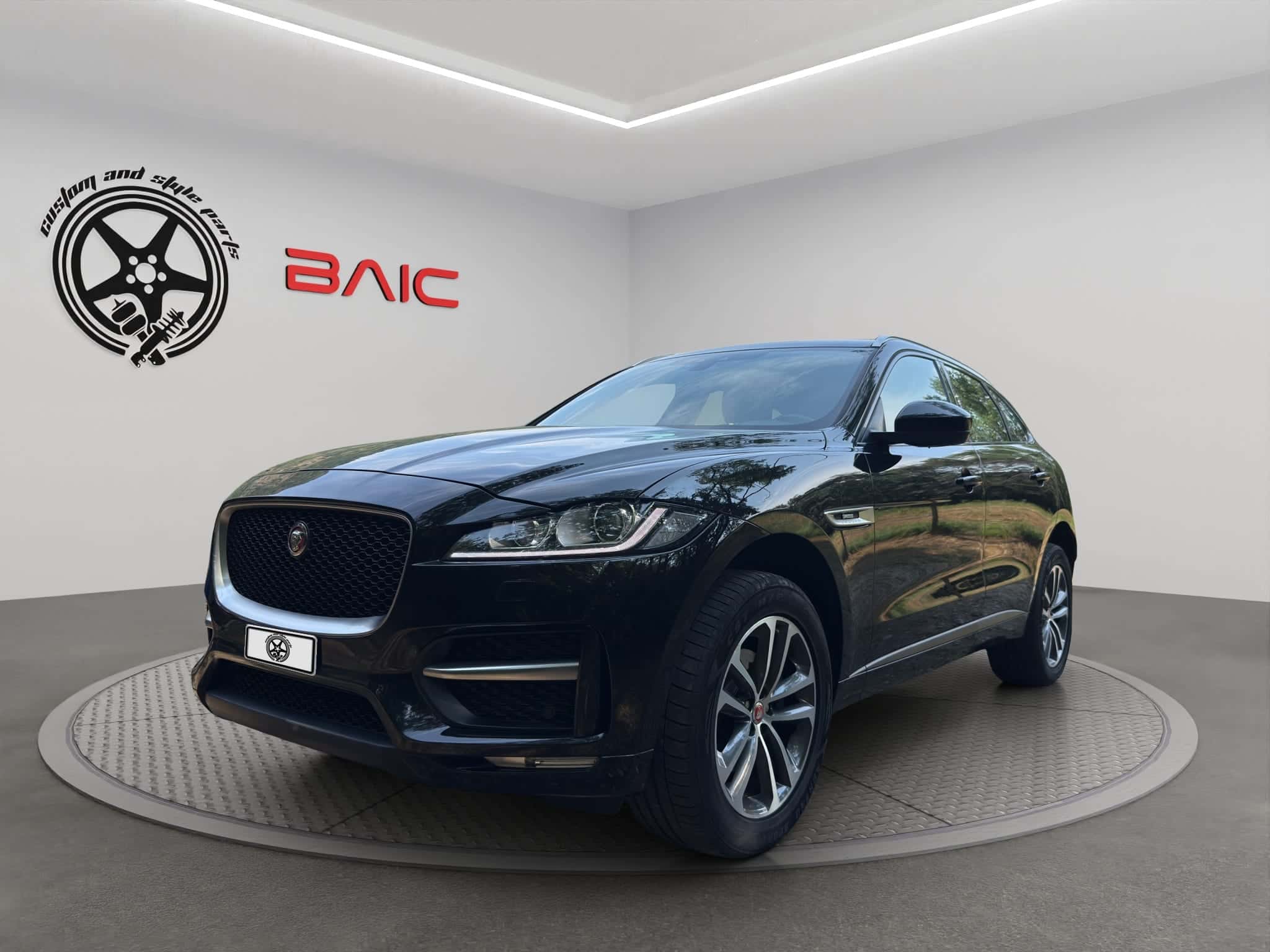 Jaguar F-Pace
