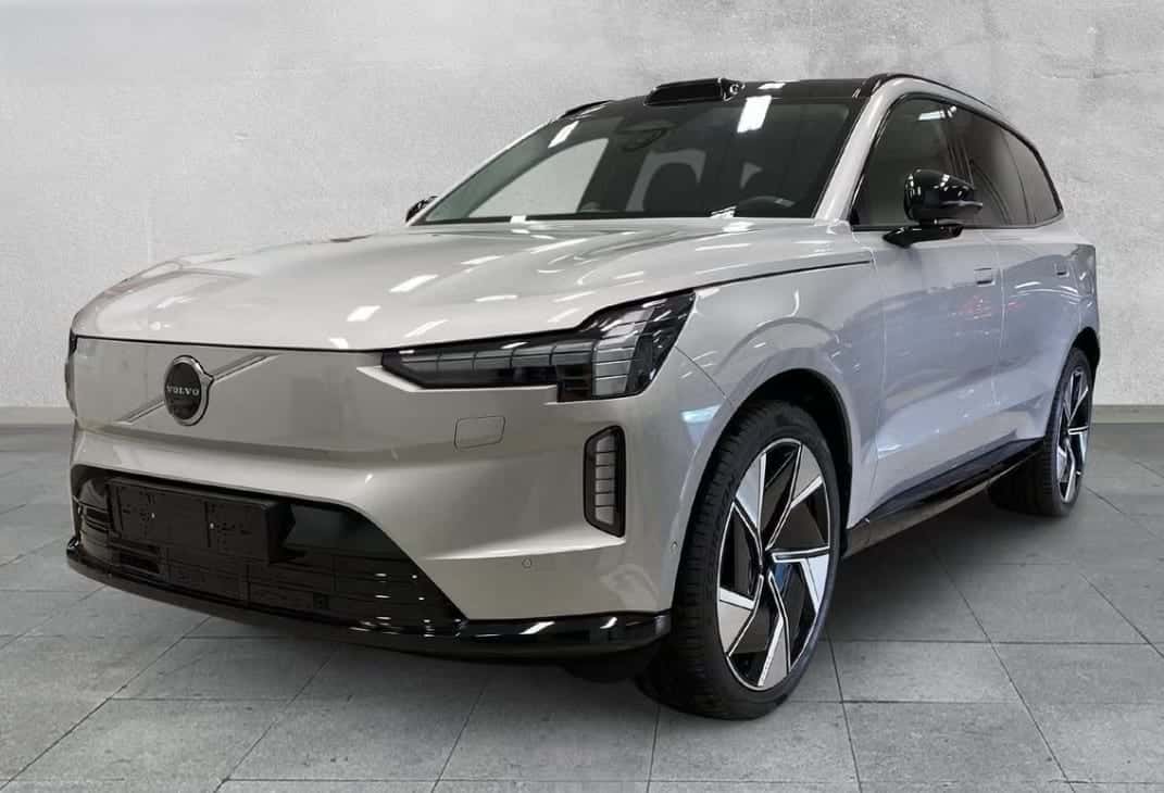 Volvo EX90