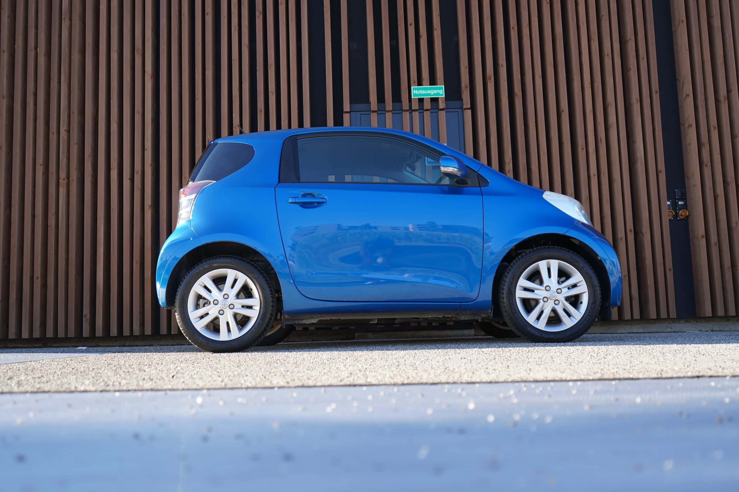 Toyota iQ