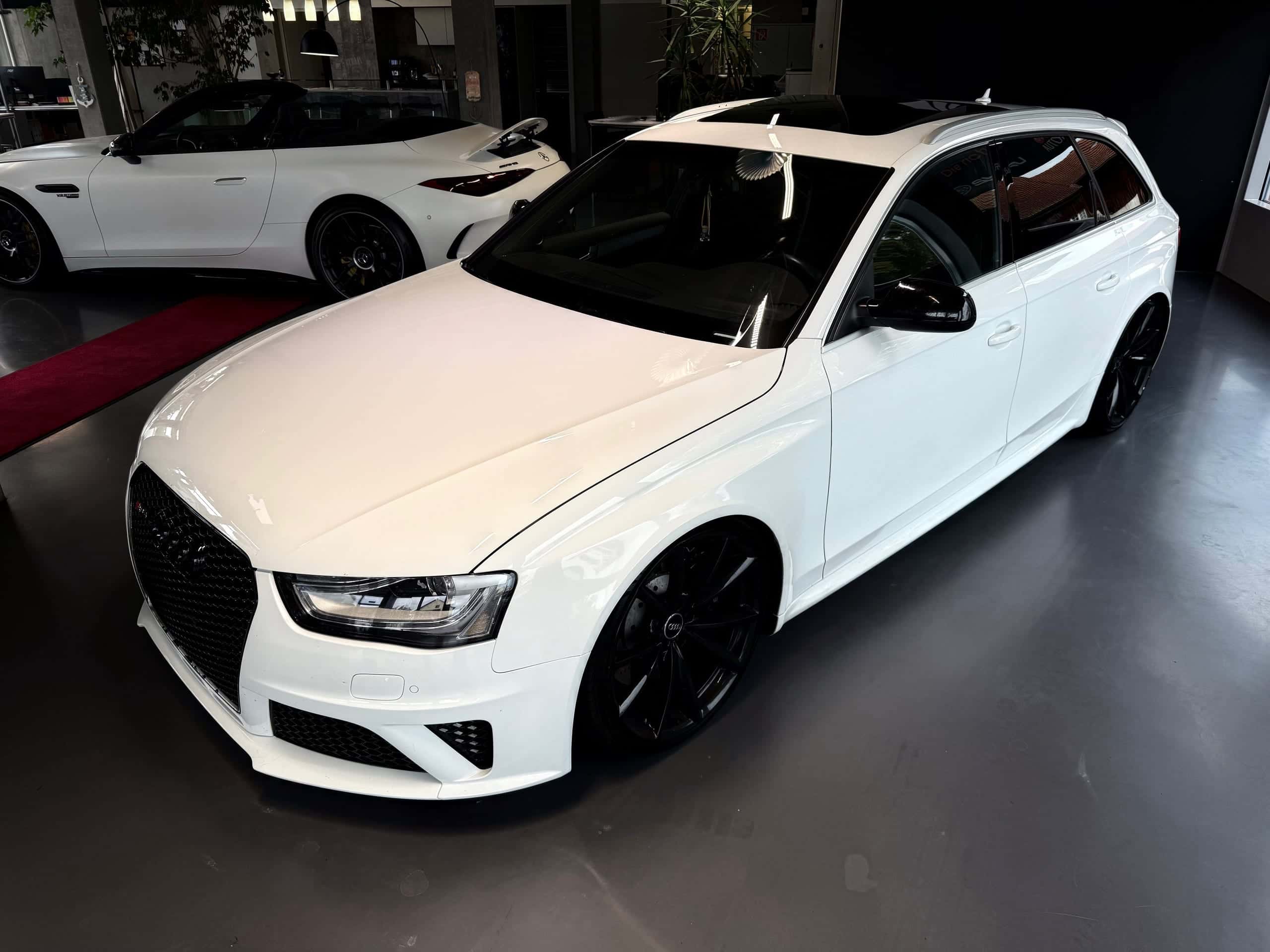 Audi S4 / RS4