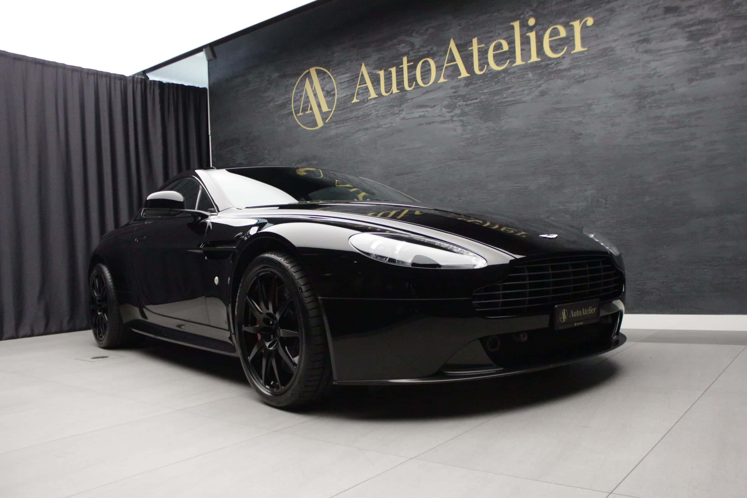 Aston Martin V8/V12 Vantage S