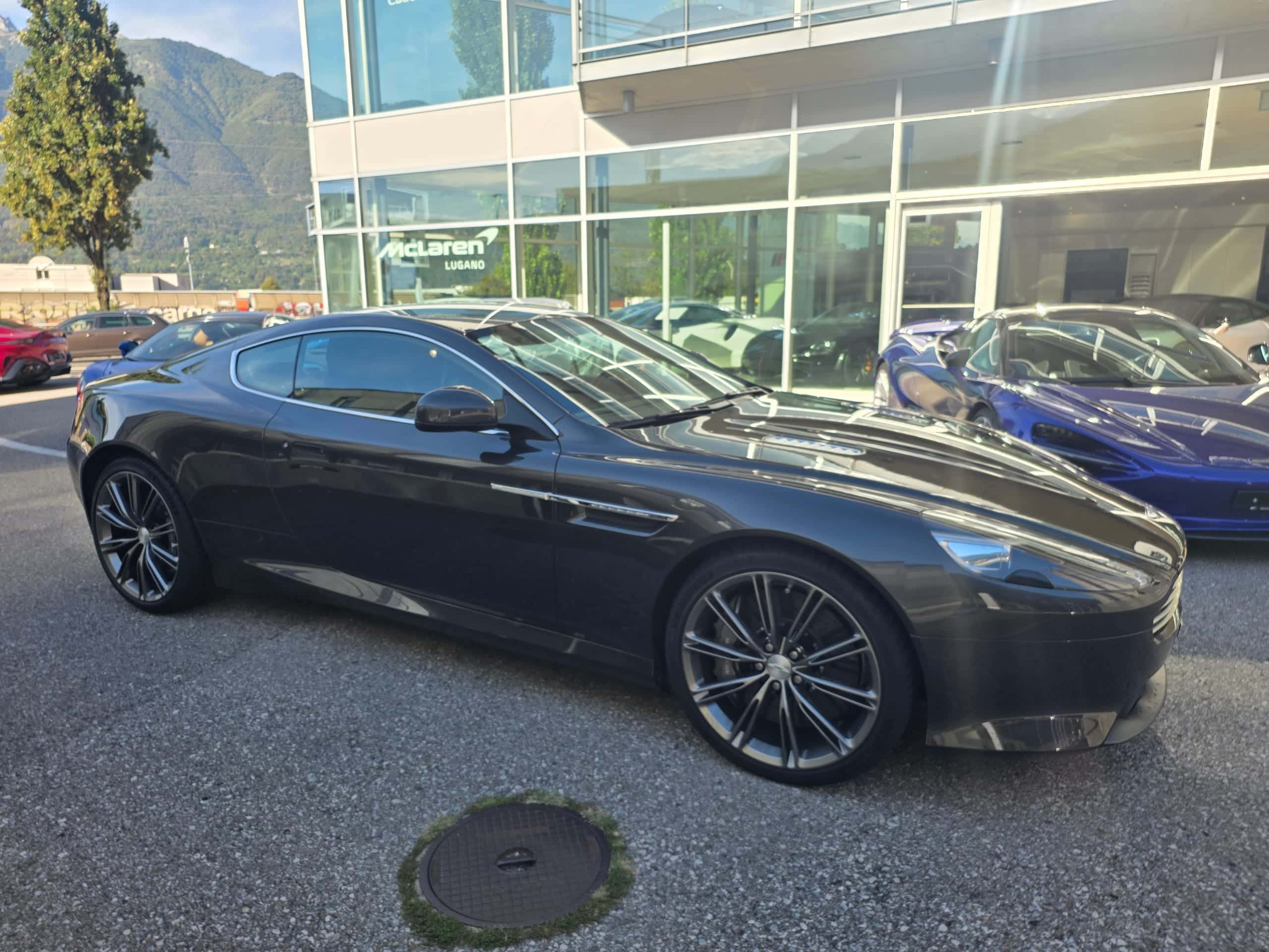 Aston Martin Virage