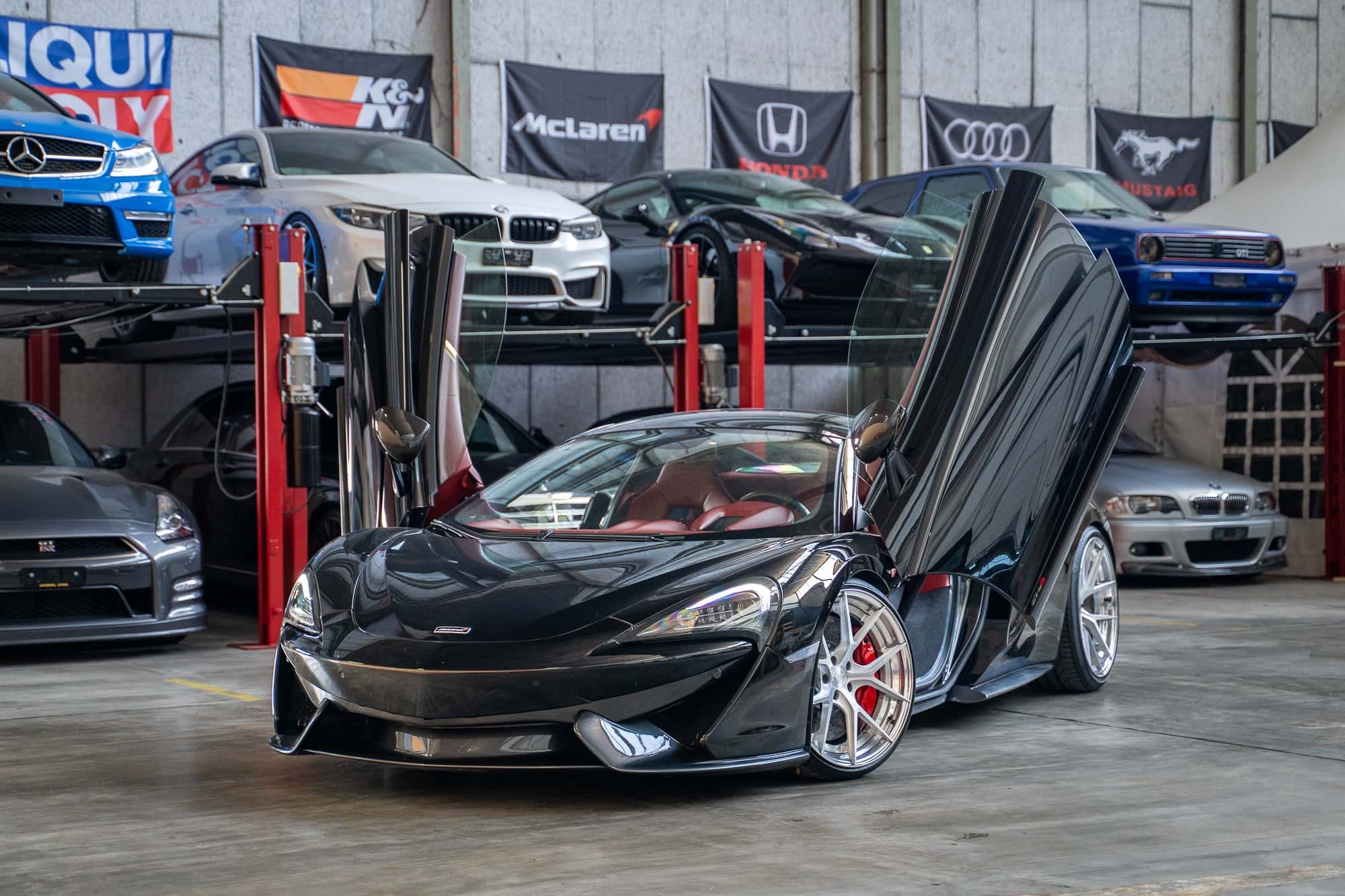 McLaren 570S