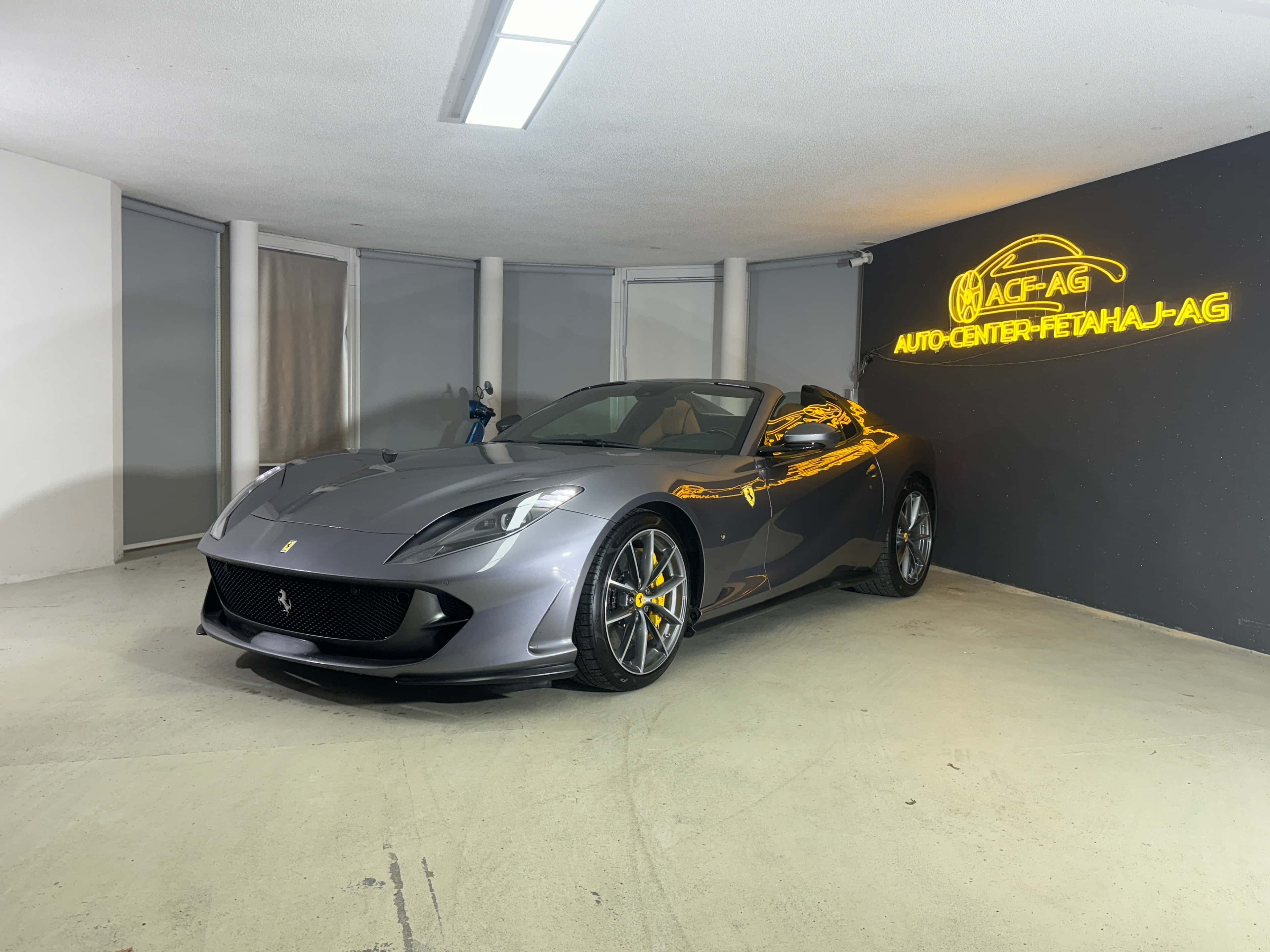 Ferrari 812