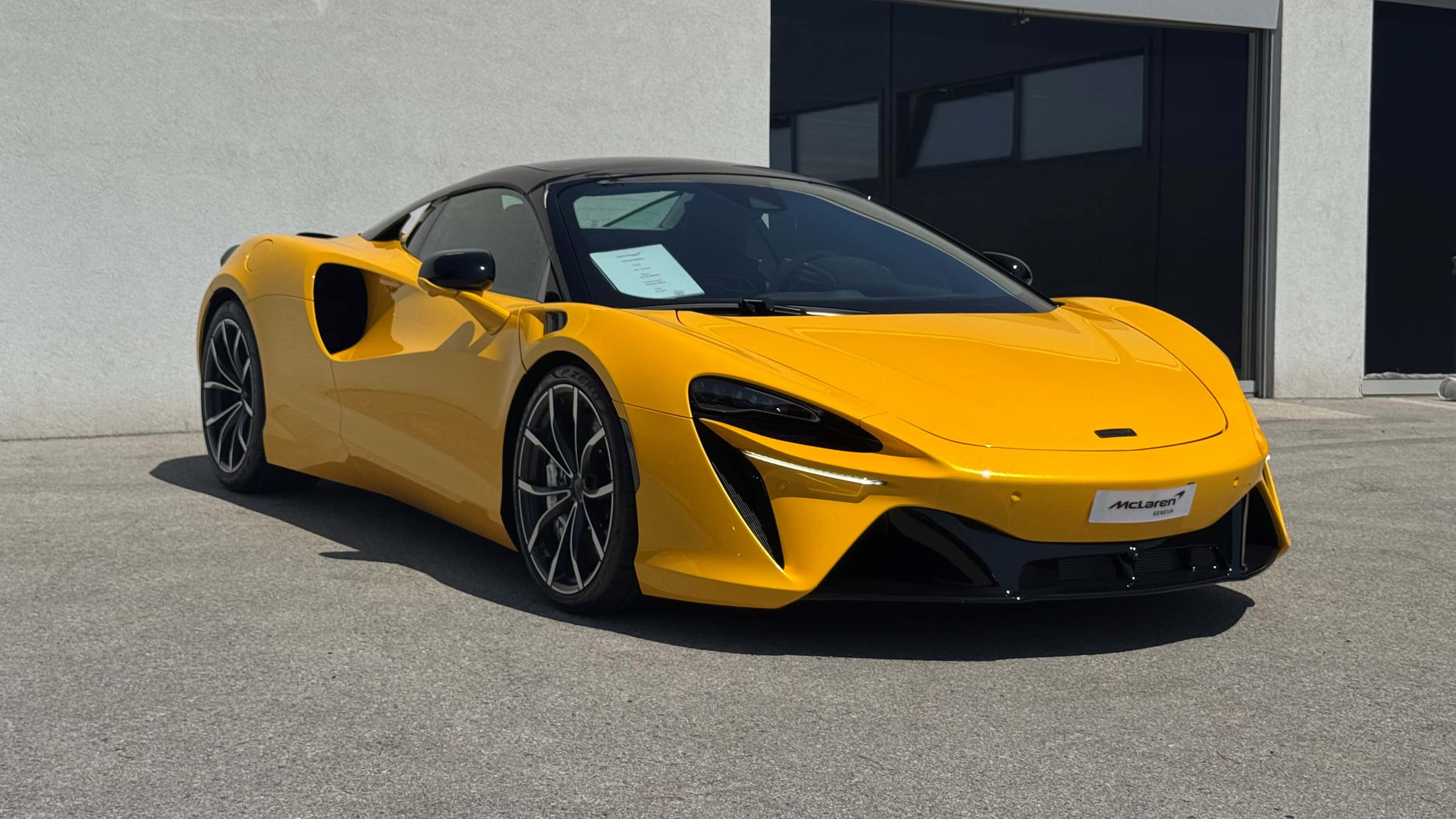 McLaren Artura