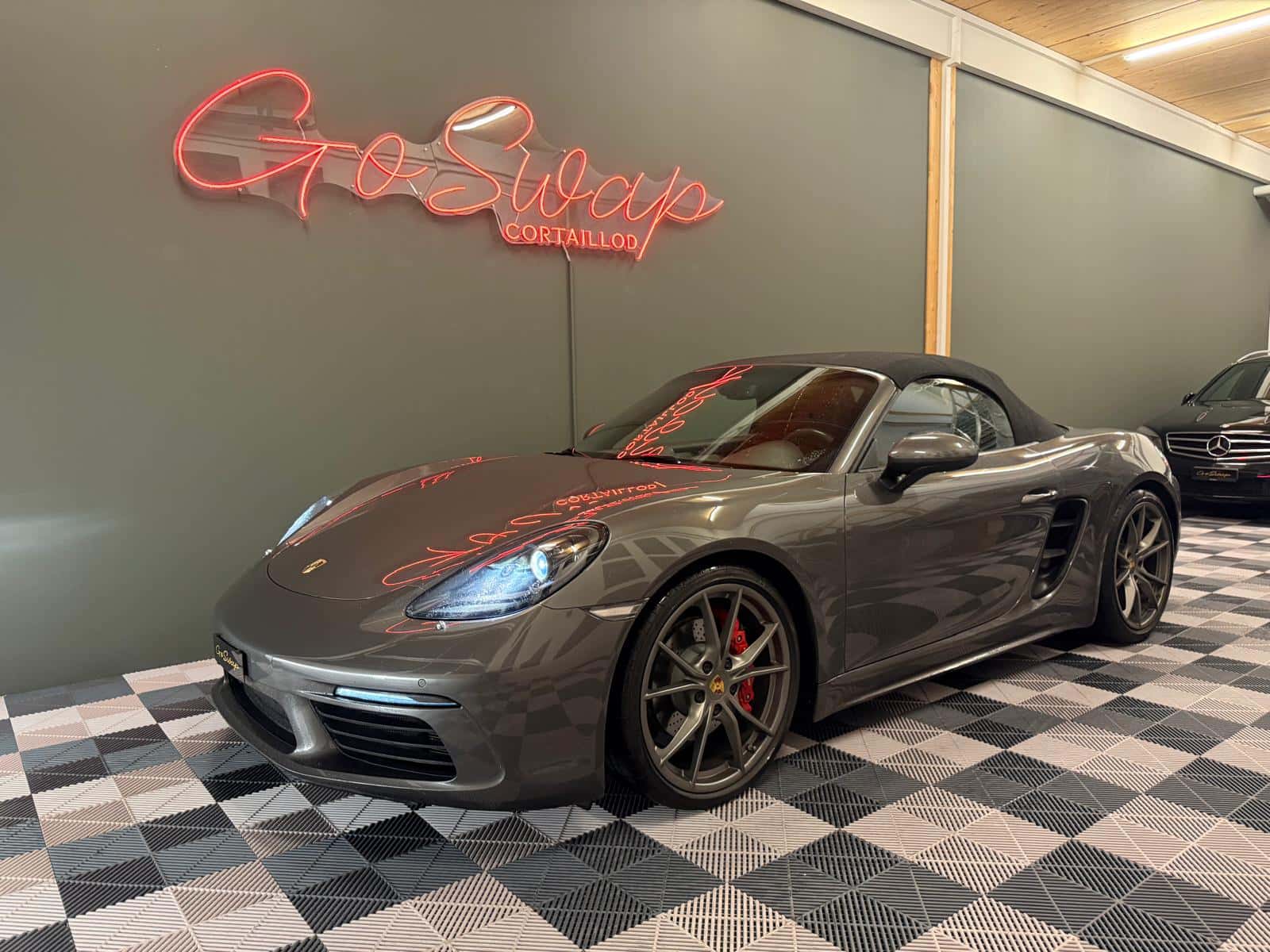 Porsche 718
