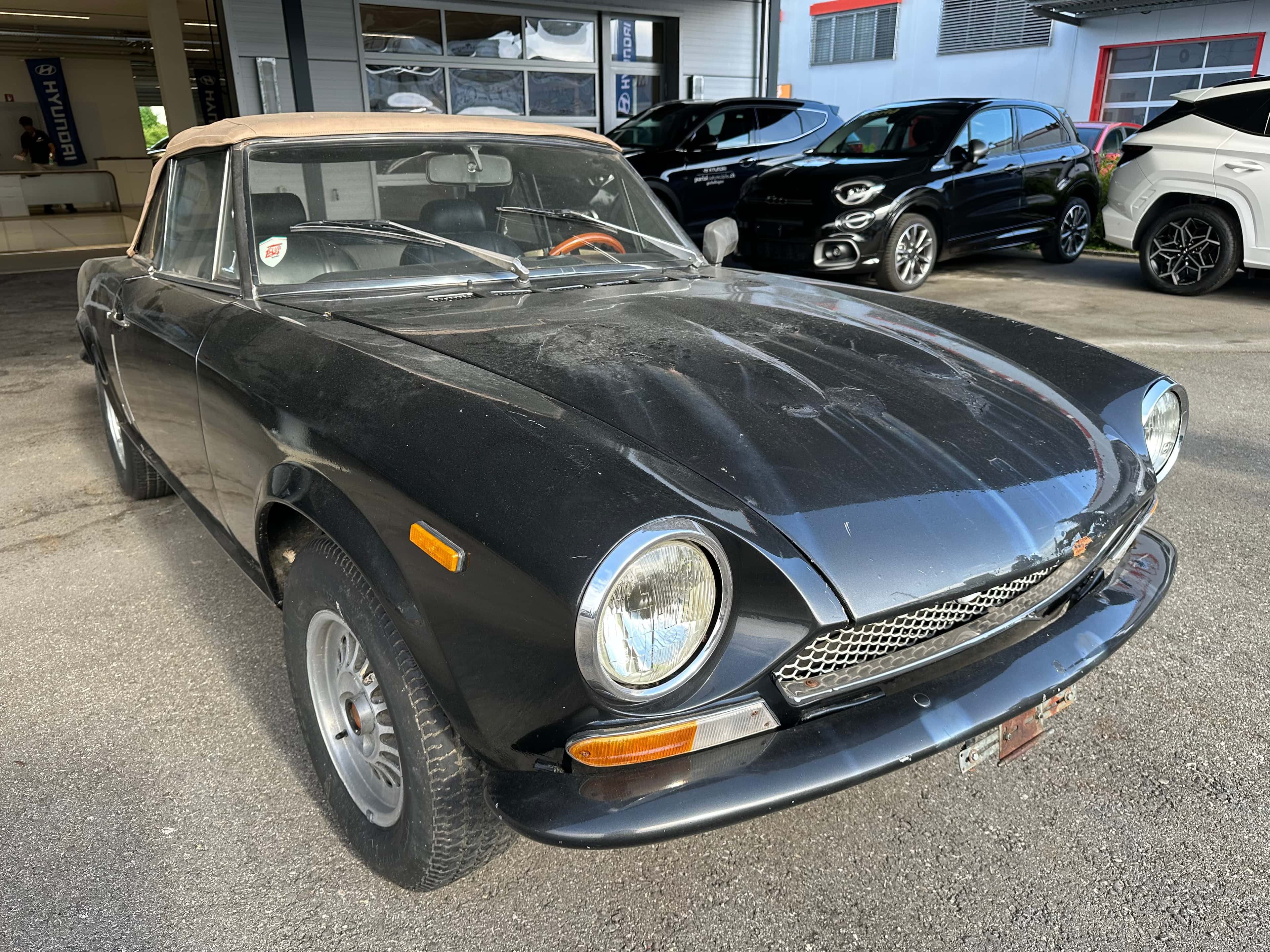 Fiat 124 Spider