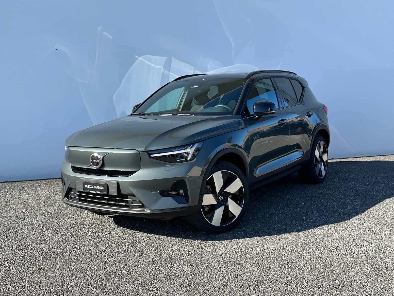 Volvo EX40