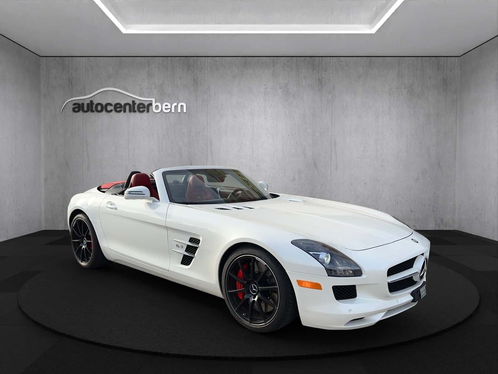 Mercedes-Benz SLS