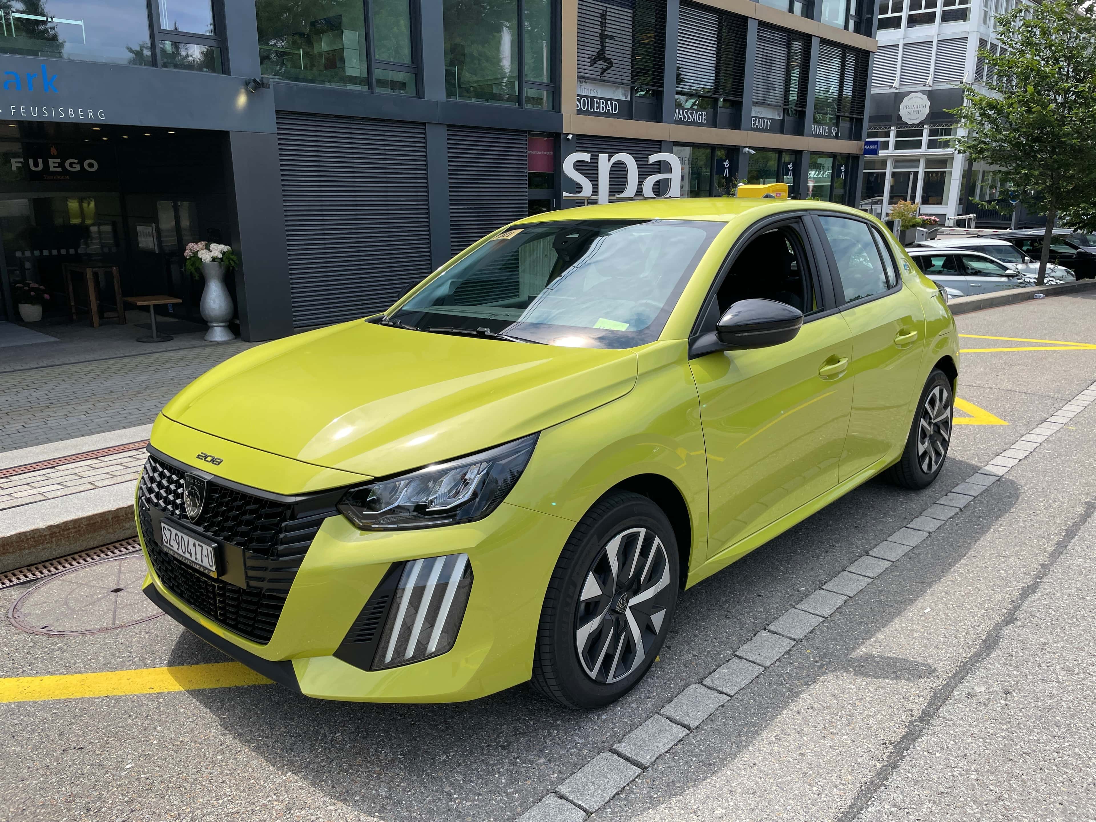 Peugeot 208