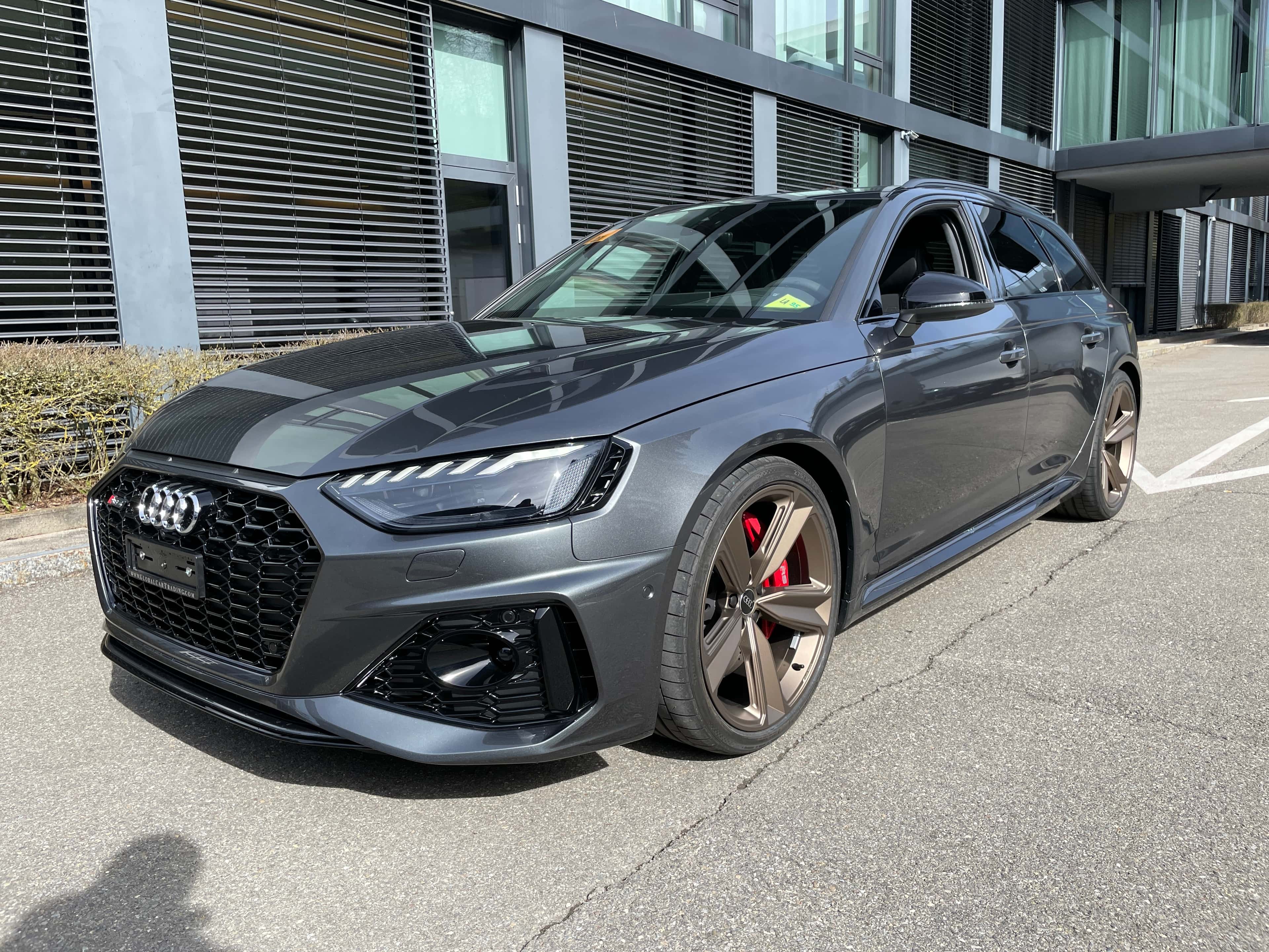 Audi S4 / RS4