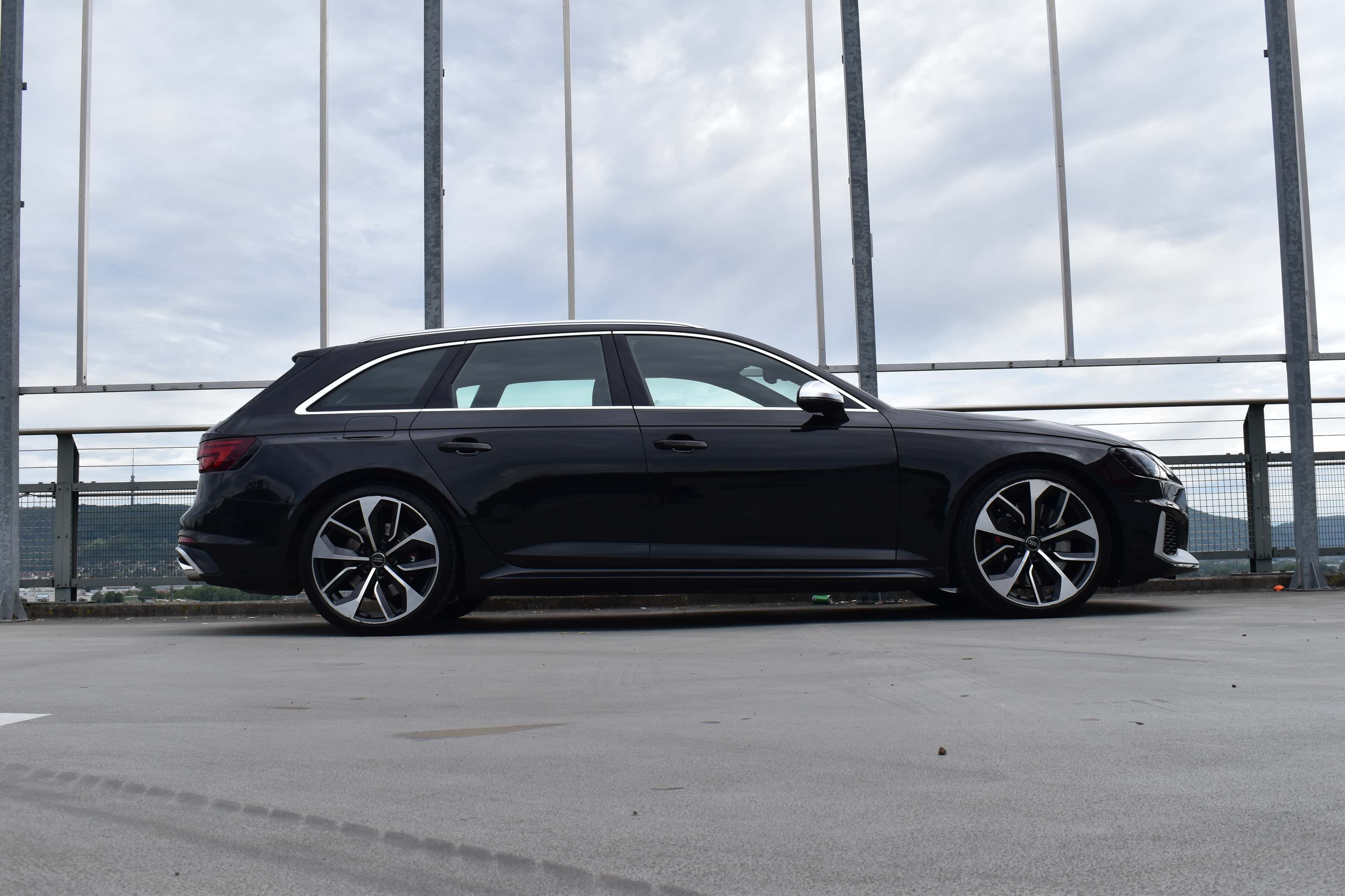 Audi S4 / RS4