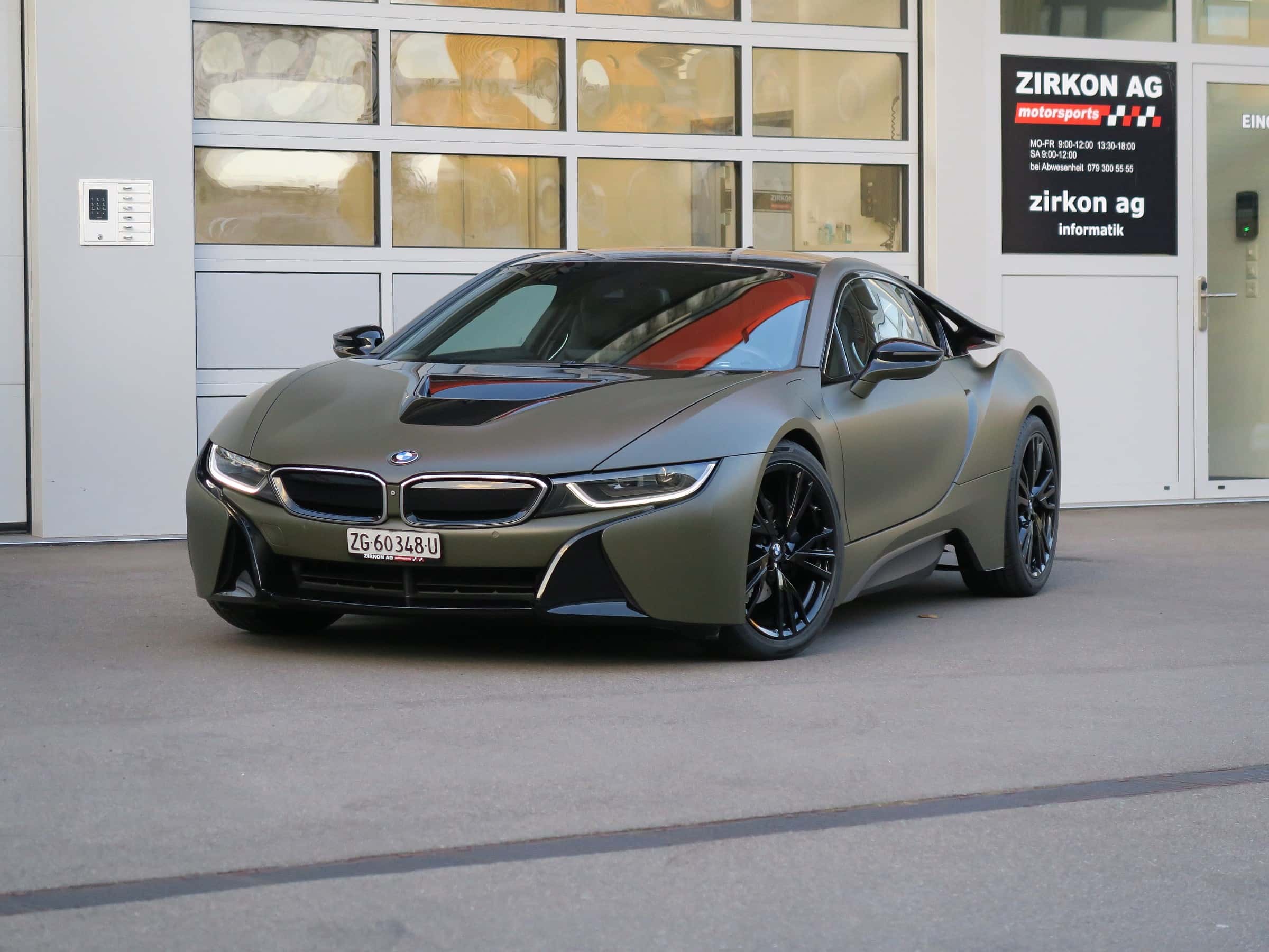 BMW i8