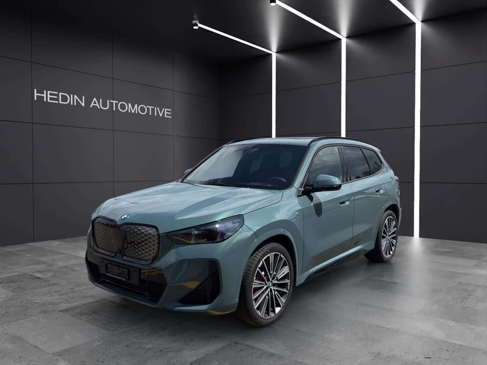 BMW iX1