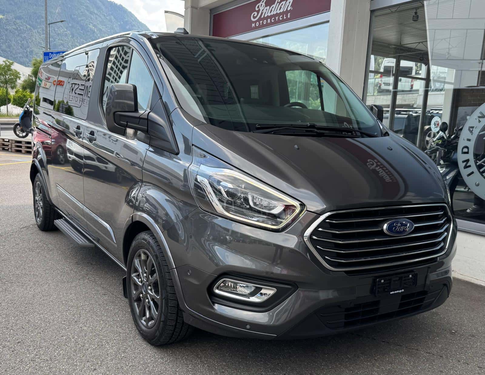 Ford Tourneo Custom