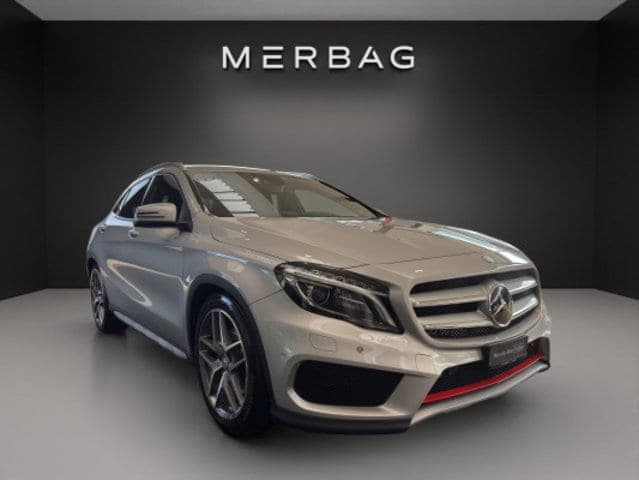 Mercedes-Benz GLA-Klasse GLA 250 AMG Line 4Matic