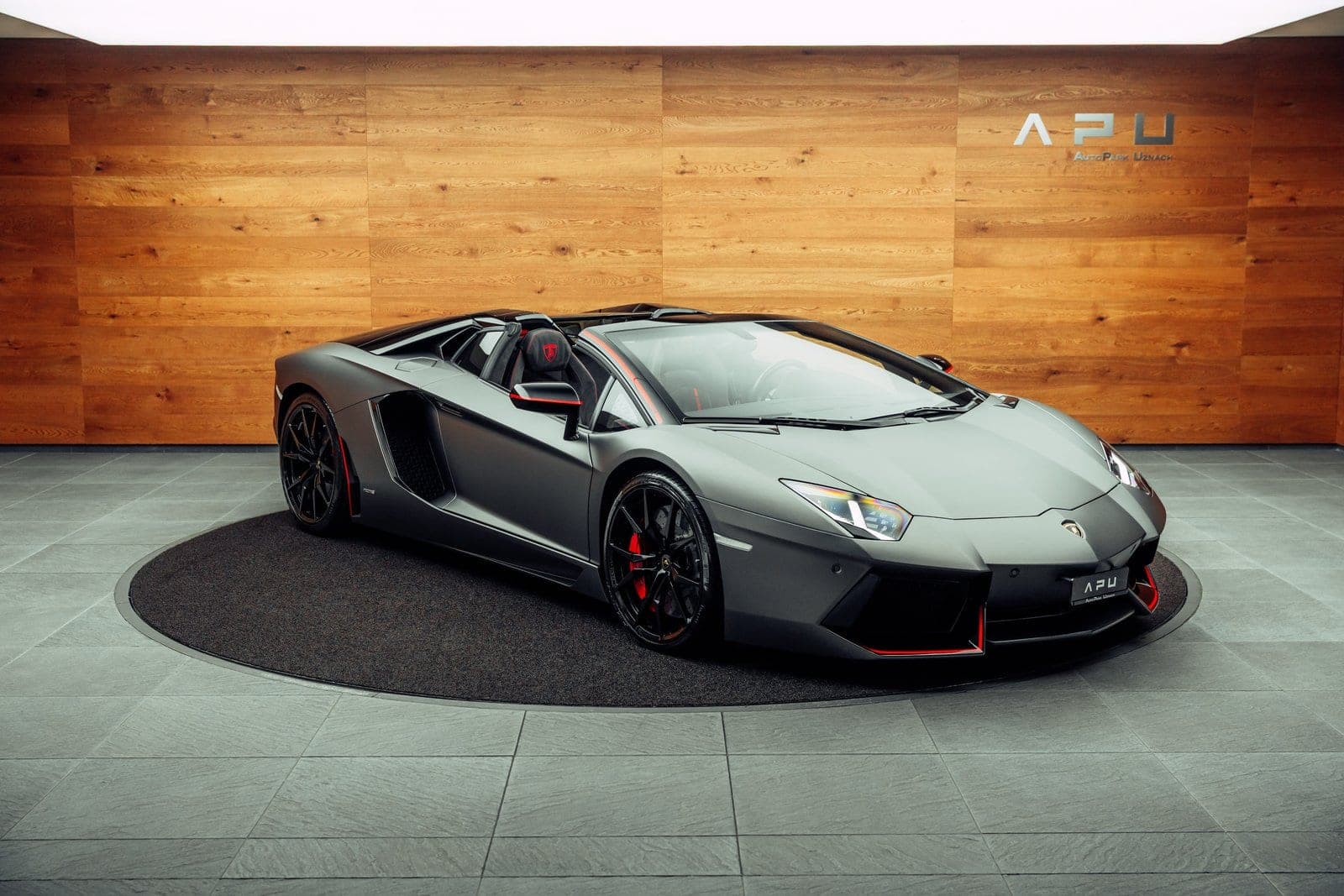 Lamborghini Aventador Aventador LP700-4 Roadster E-Gear Pirelli Editio