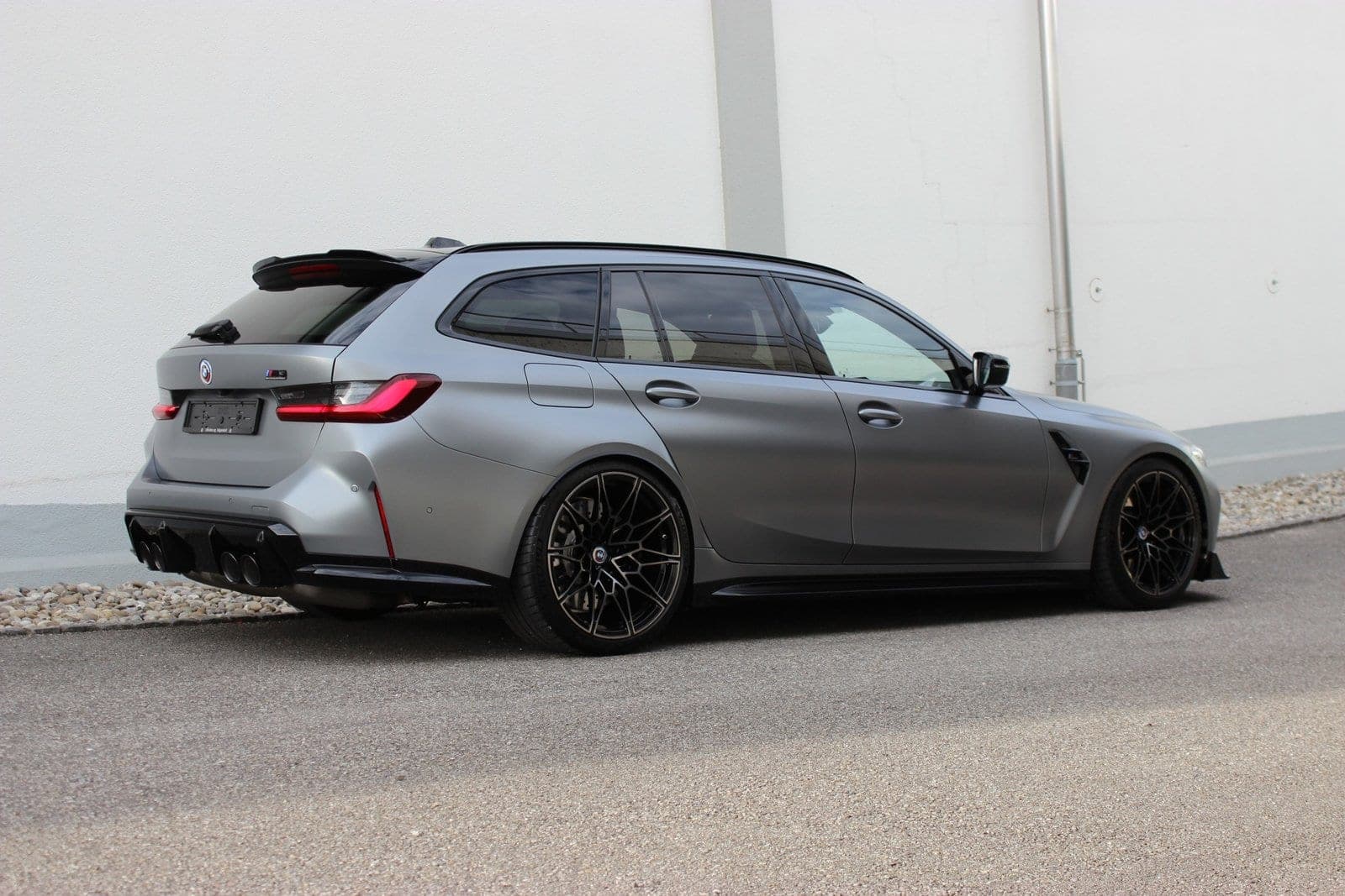 BMW 3er M3 Competition M Touring Individual *FROZEN PURE