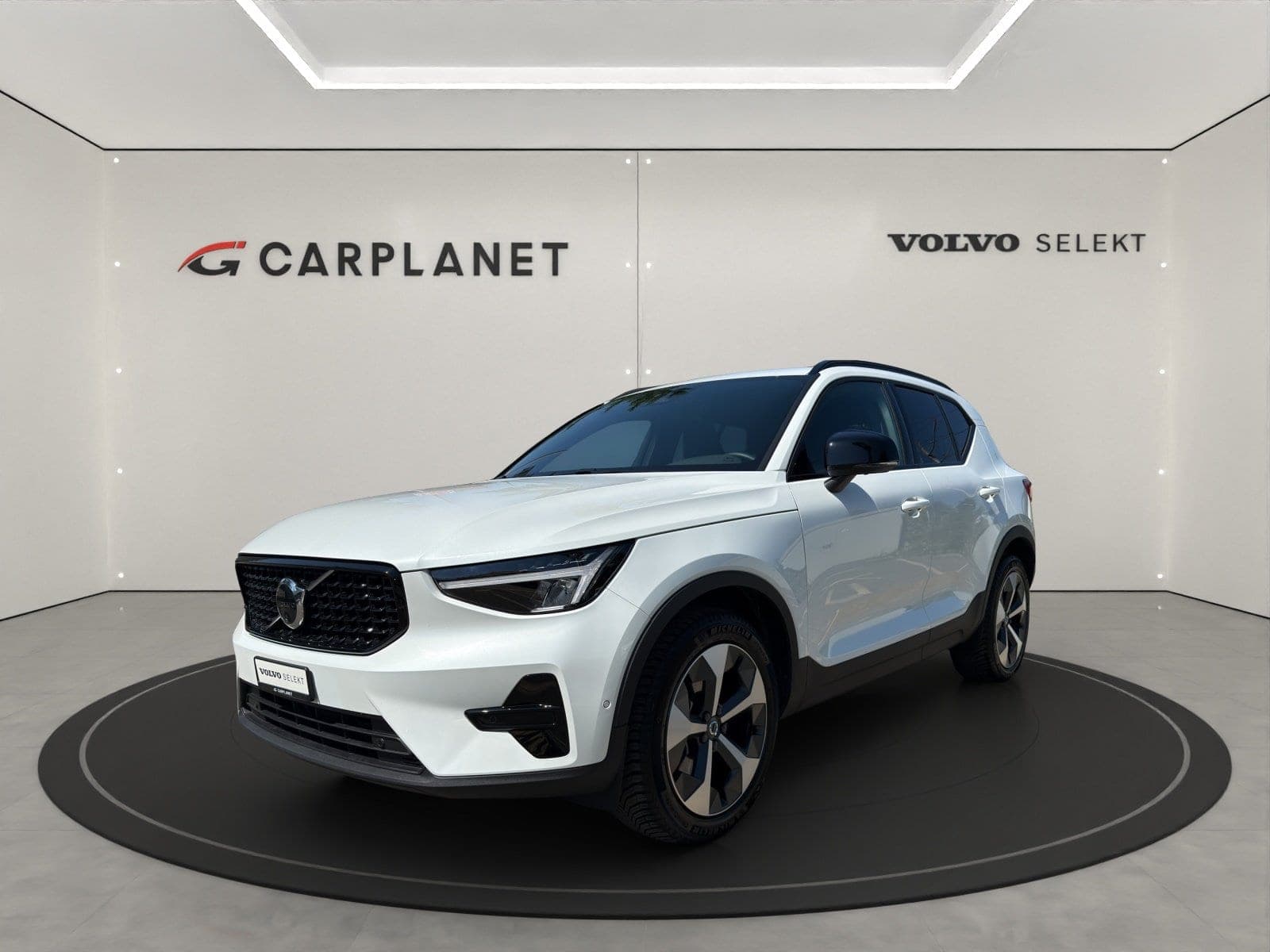 Volvo XC40 XC40 2.0 B4 MH Plus Dark