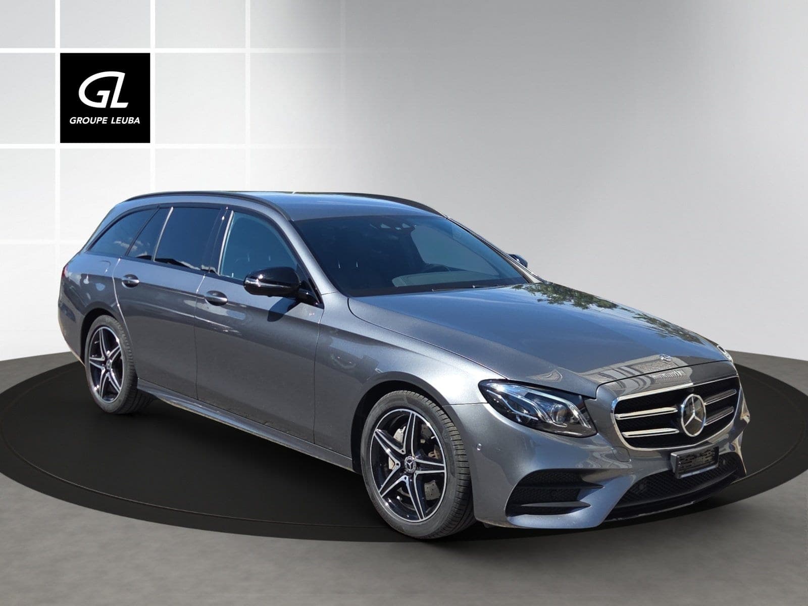 Mercedes-Benz E-Klasse E 220 d Swiss Star AMG Line 4Matic 9G-Tronic