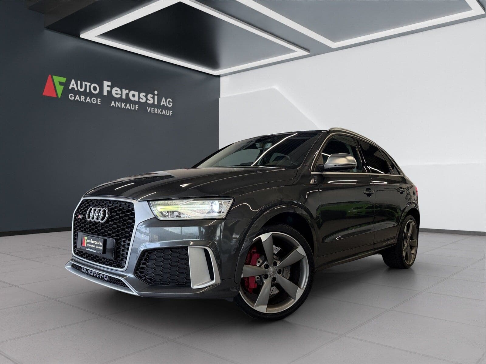 Audi RS Q3 RS Q3 2.5 TFSI quattro S-tronic