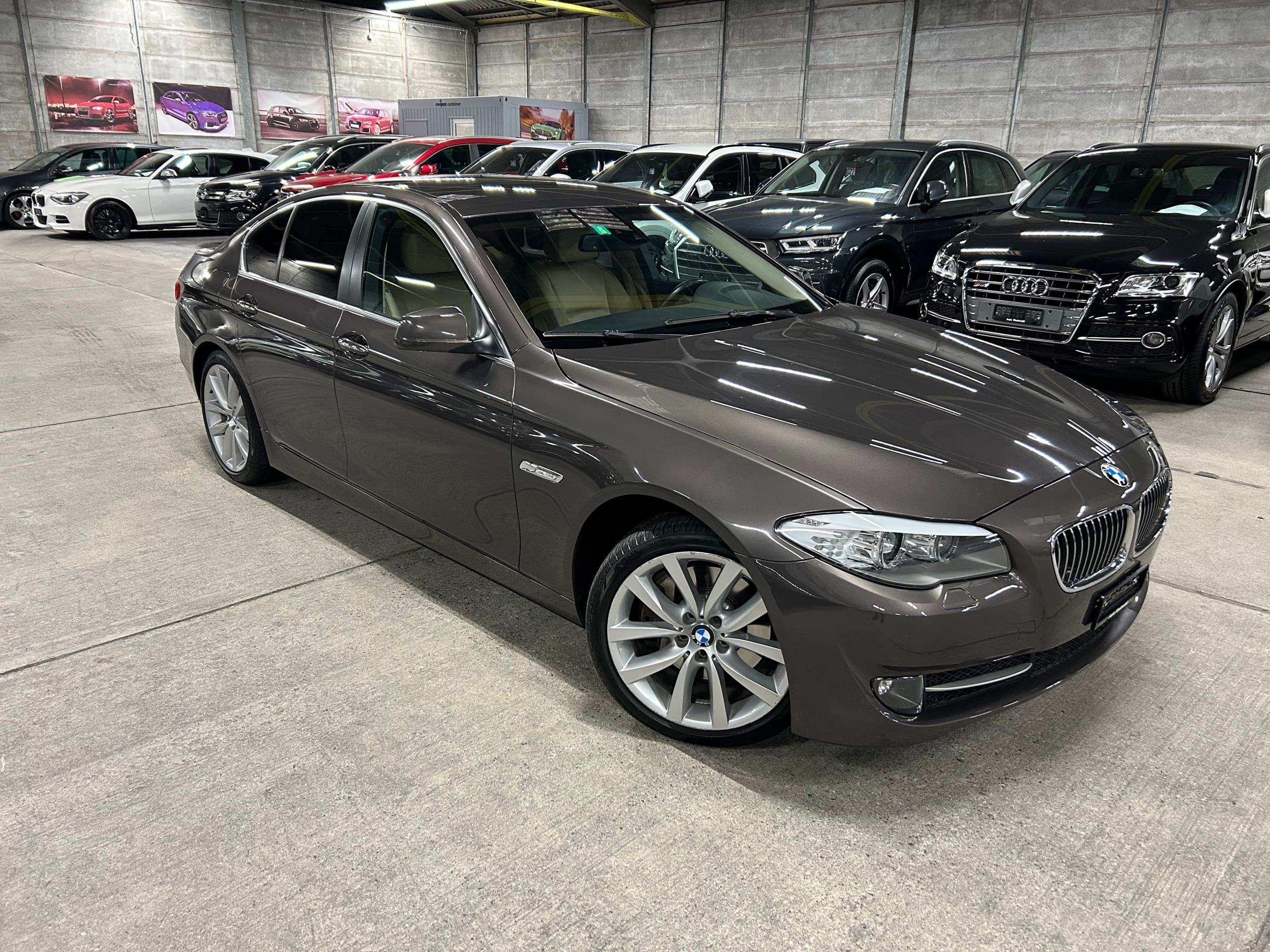 BMW 5er BMW 528i xDrive Steptronic