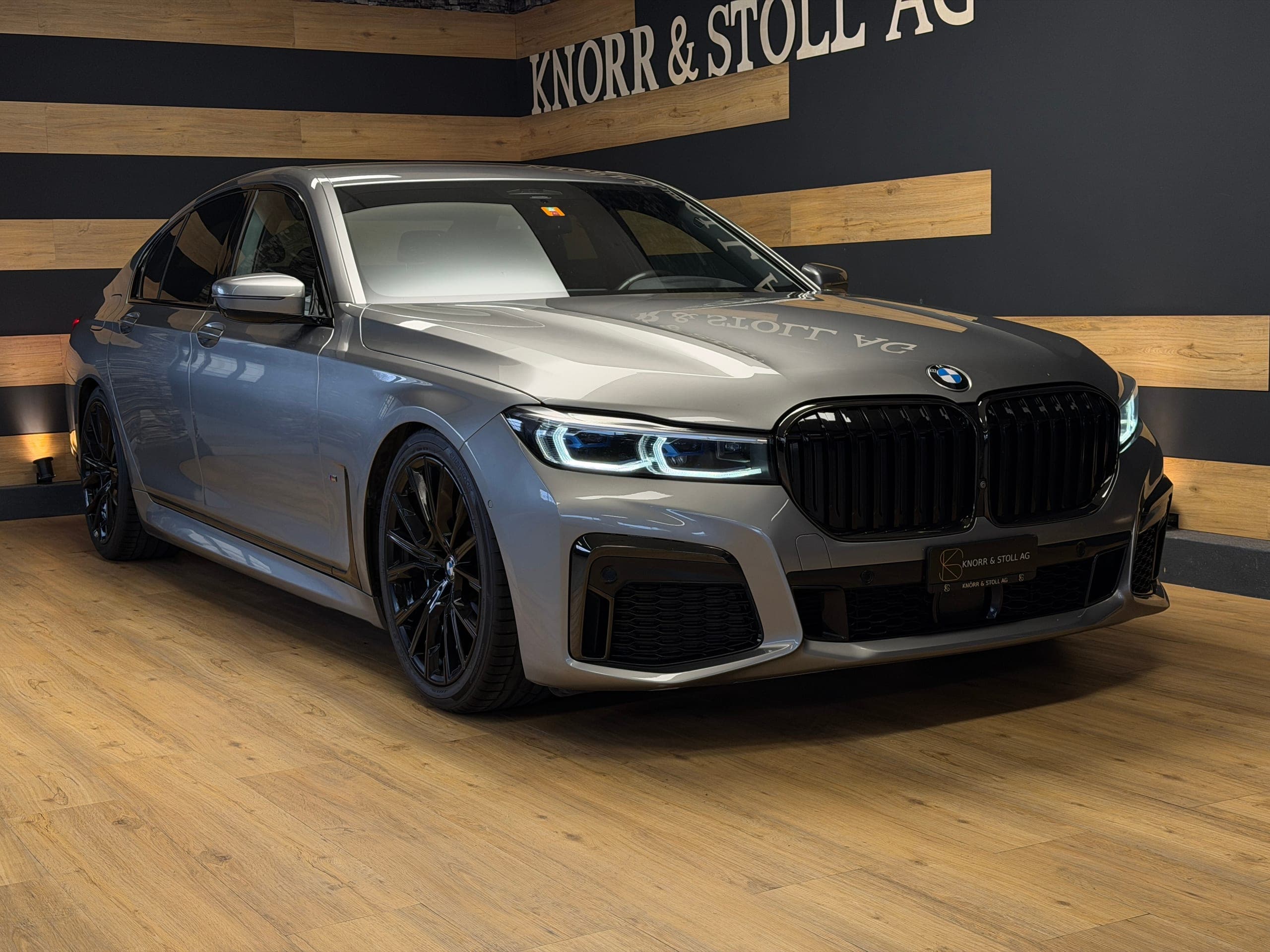 BMW 7er BMW 730d xDrive M SPORT Steptronic