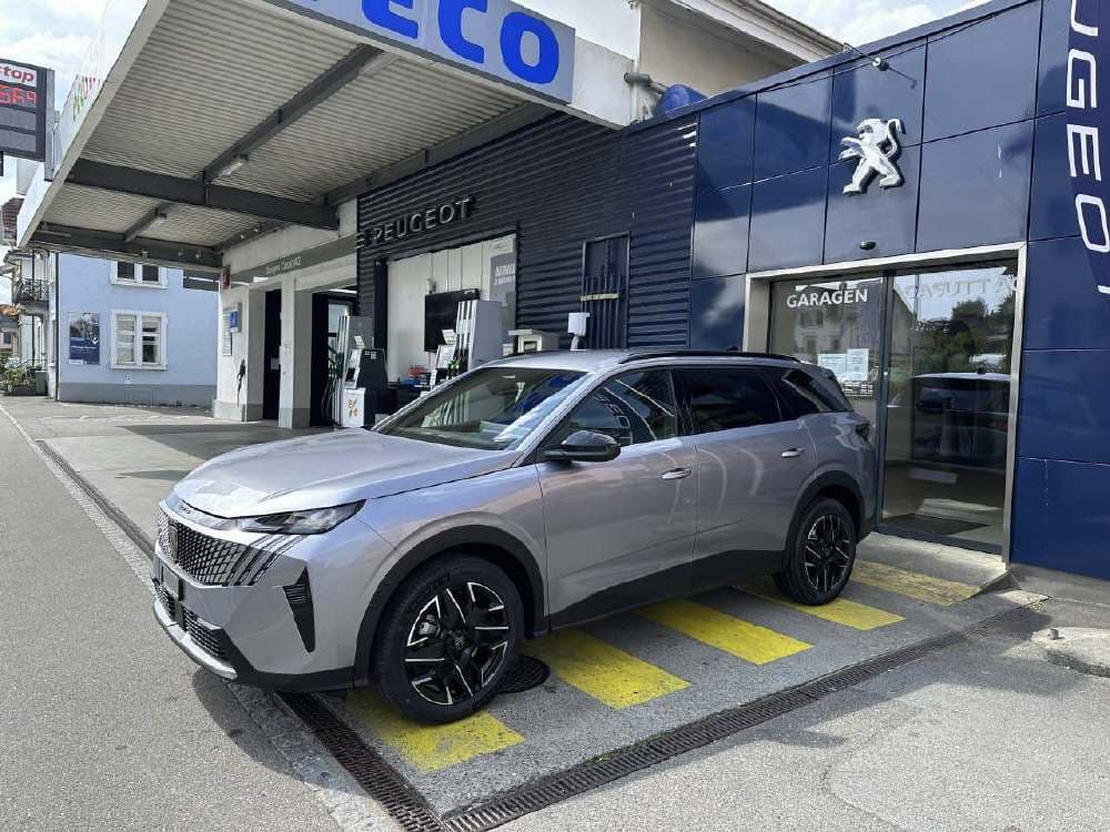 Peugeot 5008 PEUGEOT 5008 1.2 Hybrid Allure Premium
