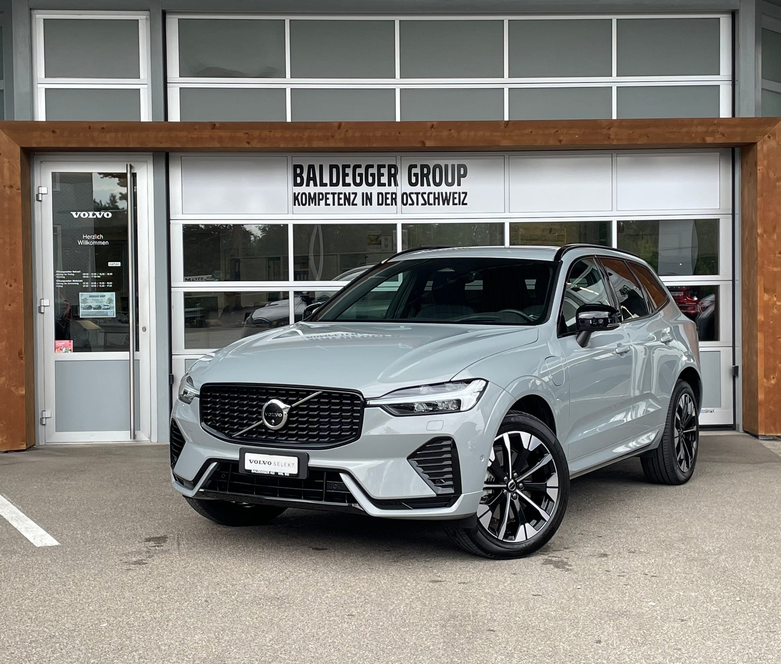 Volvo XC60 VOLVO XC60 2.0 T6 TE Ultimate Dark e