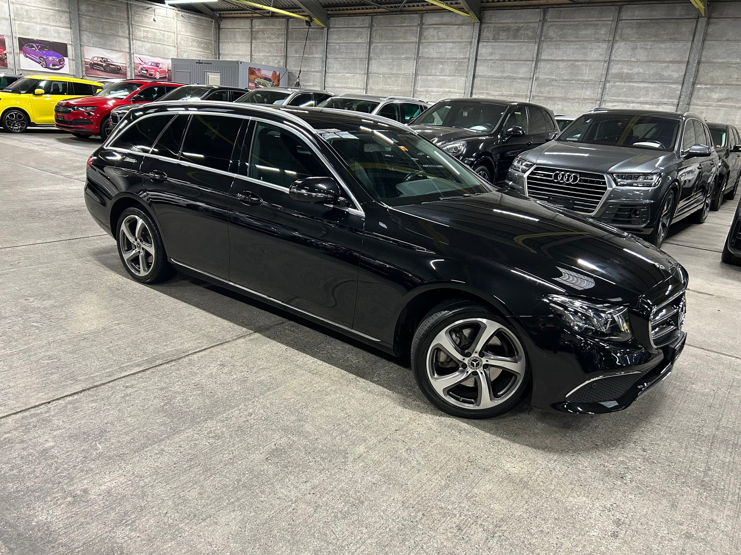 Mercedes-Benz E-Klasse MERCEDES-BENZ E 220 d Swiss Star Avantgarde 4Matic 9G-Tronic