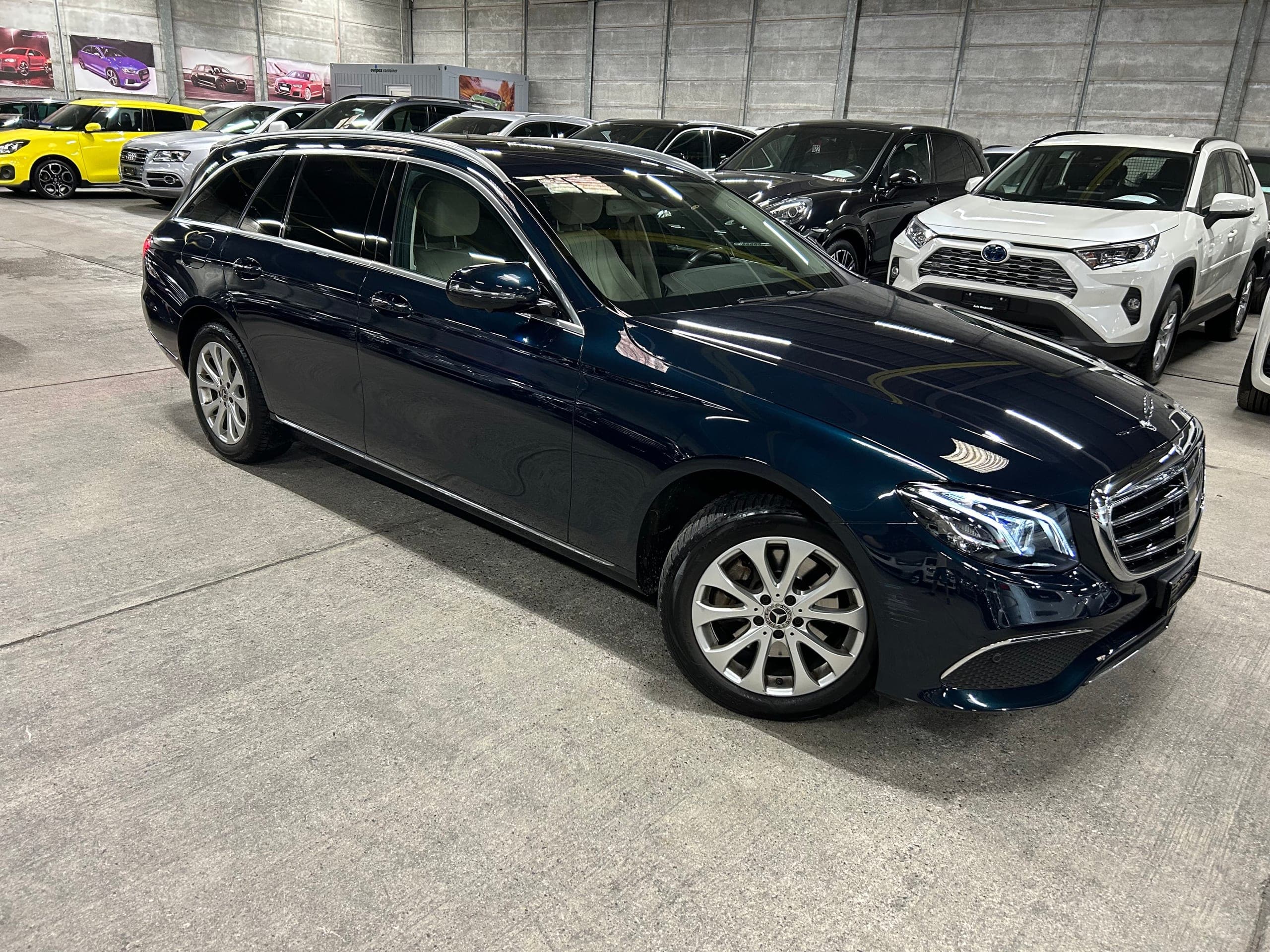 Mercedes-Benz E-Klasse MERCEDES-BENZ E 220 d Exclusive 4Matic 9G-Tronic