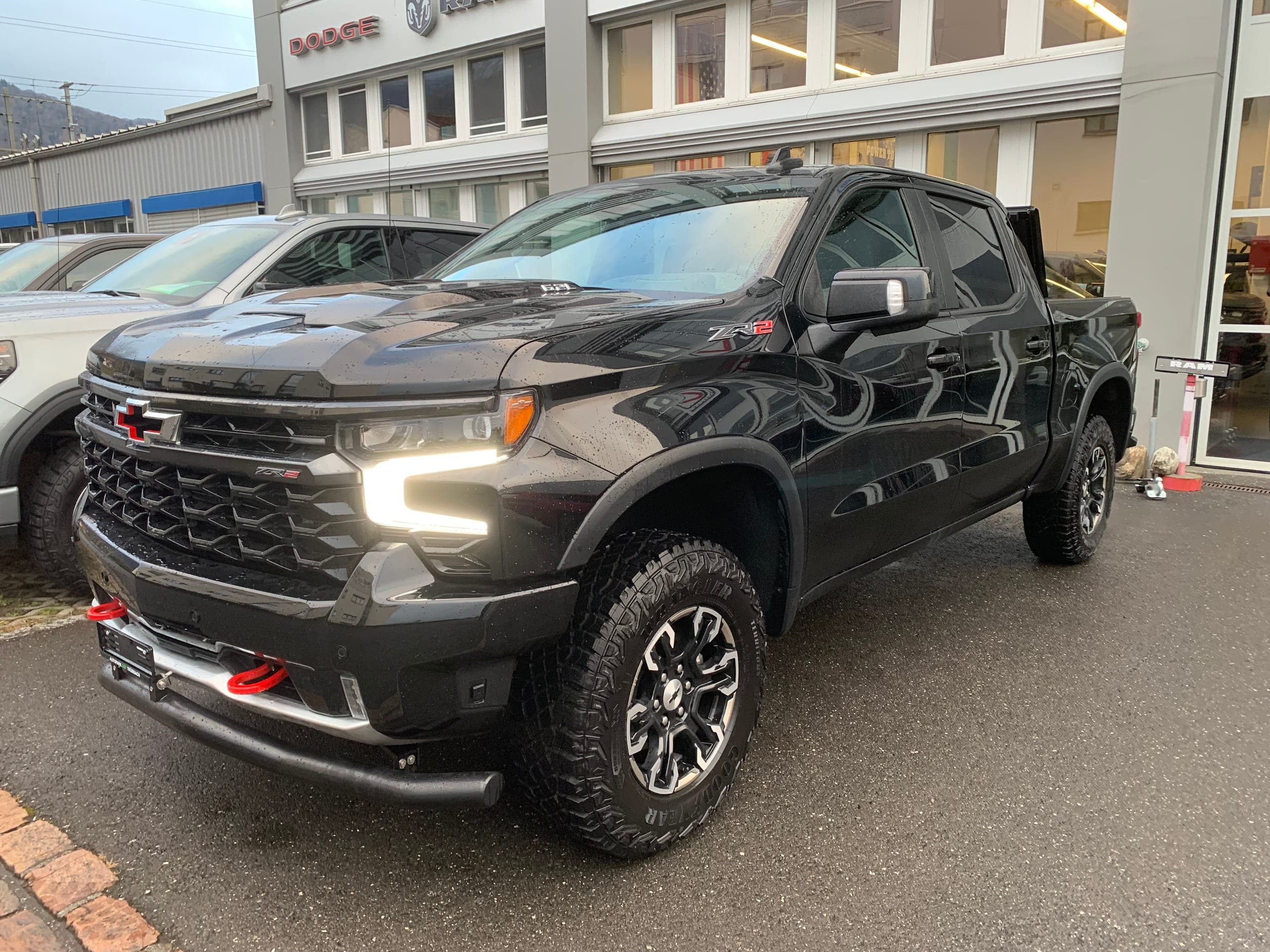 Chevrolet Silverado CHEVROLET Silverado Crew Cab 1500 ZR2 6.2l V8 4WD MY25