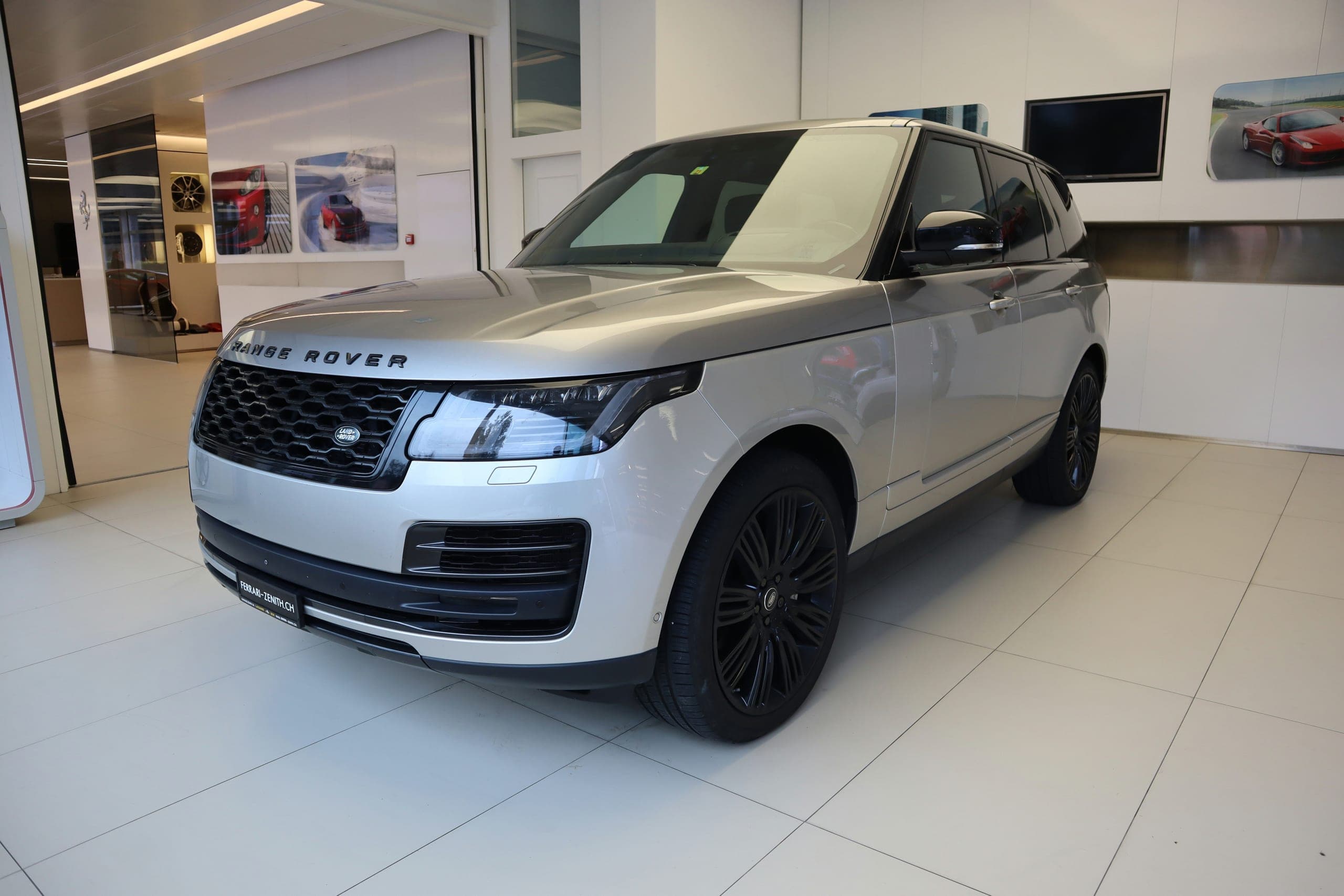 Land Rover Range Rover LAND ROVER Range Rover 5.0 V8 S/C SV AB Dynamic Automatic - AUTOBIOGRAPHY - Taylor Made