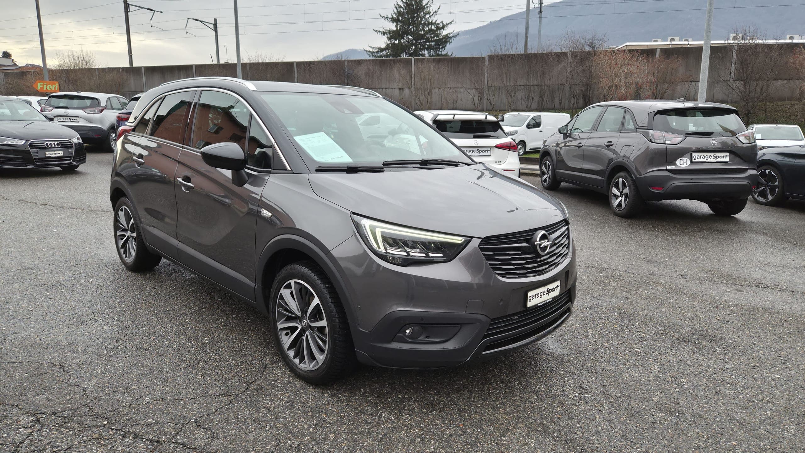 Opel Crossland X OPEL Crossland X 1.2i Ultimate Automatik