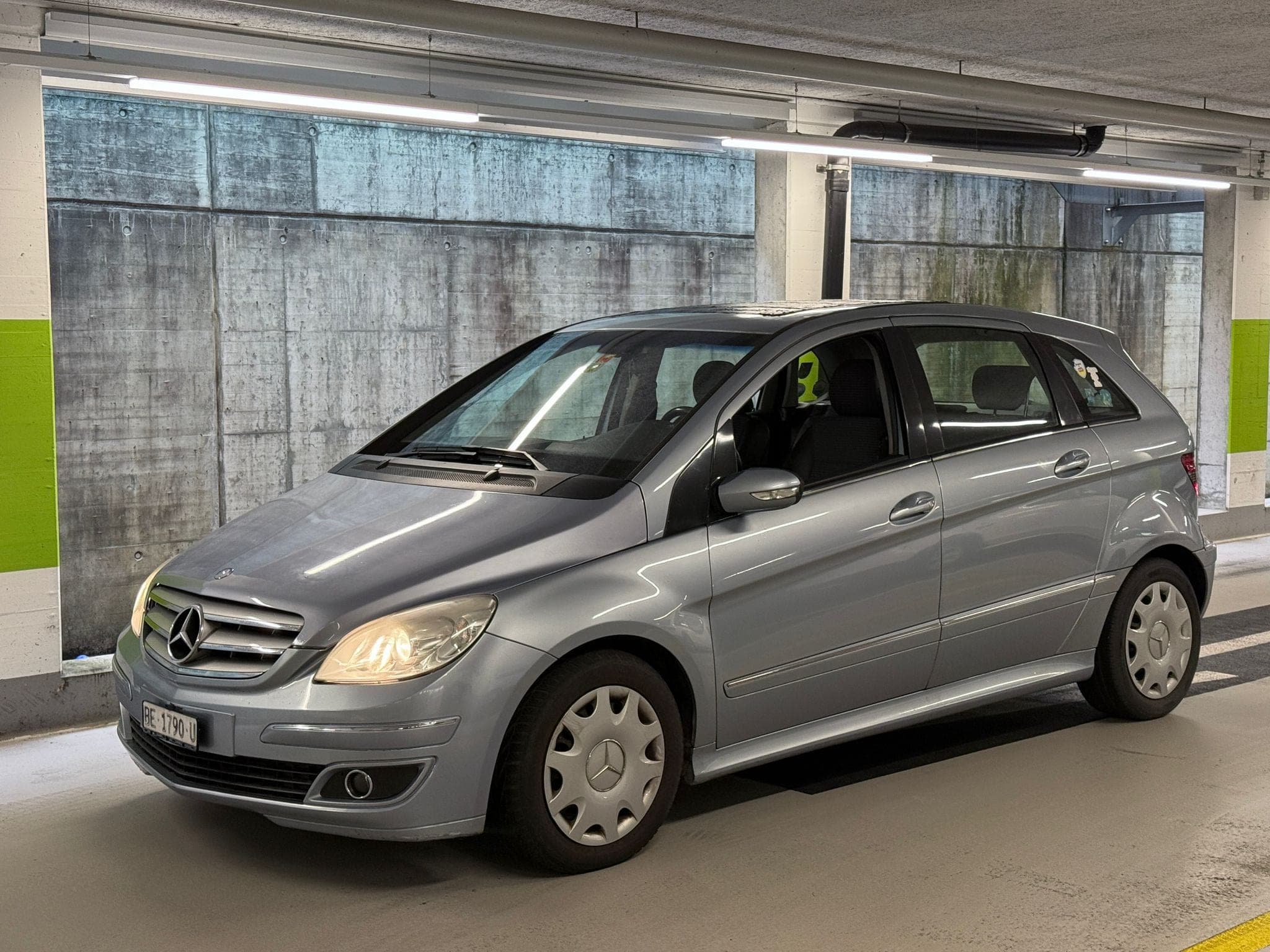 Mercedes-Benz B-Klasse MERCEDES-BENZ B 200