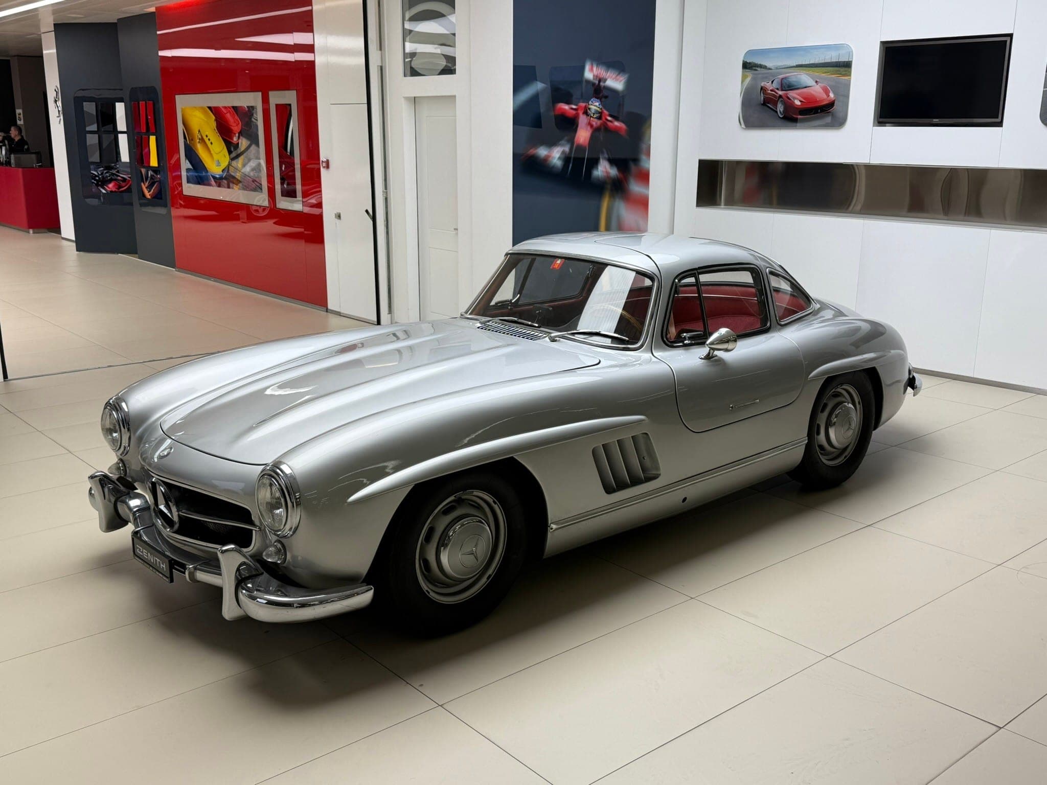 Mercedes-Benz 300 SEL MERCEDES-BENZ 300 SL