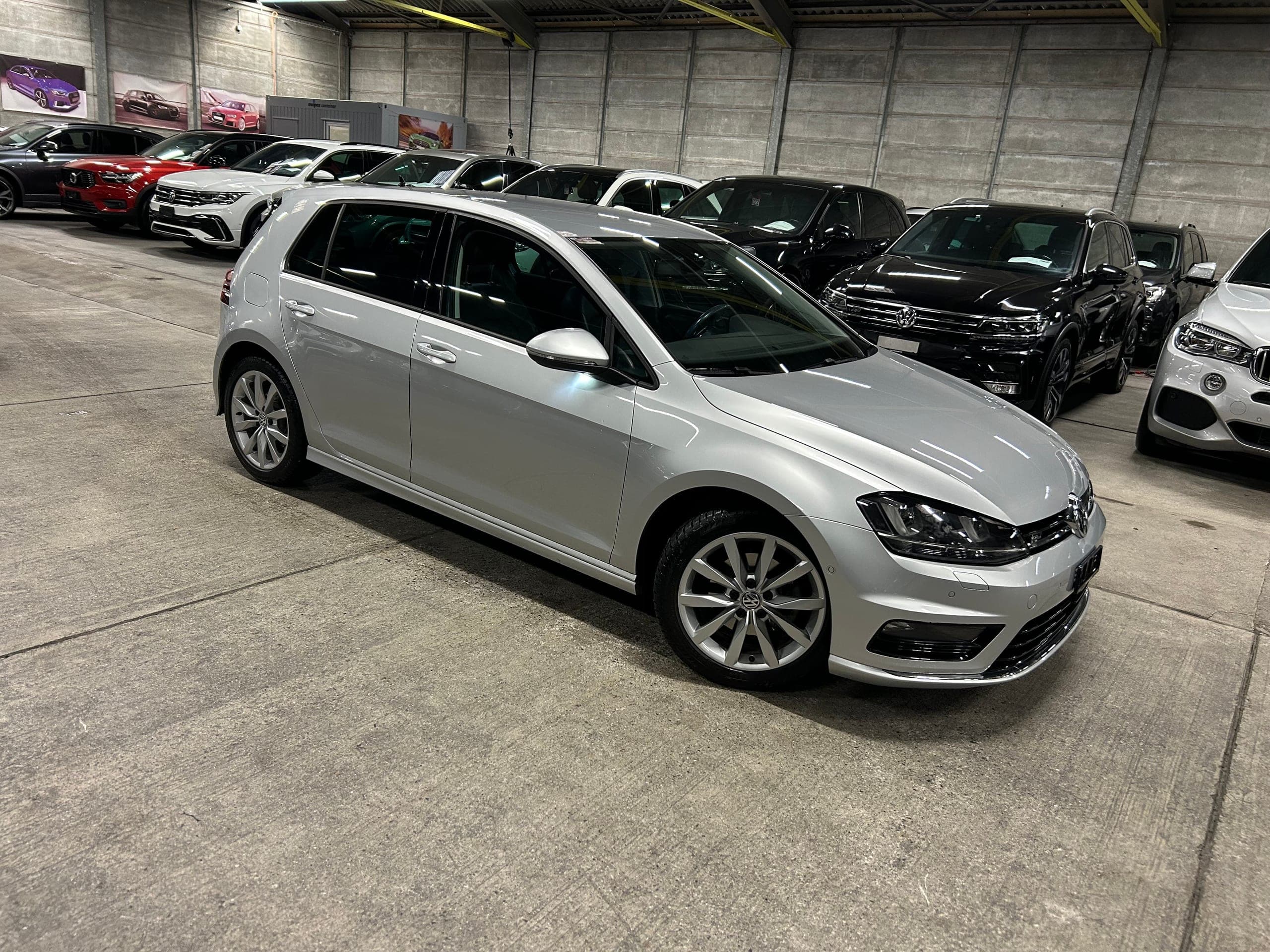 VW Golf VW Golf 1.2 TSI R-LINE DSG