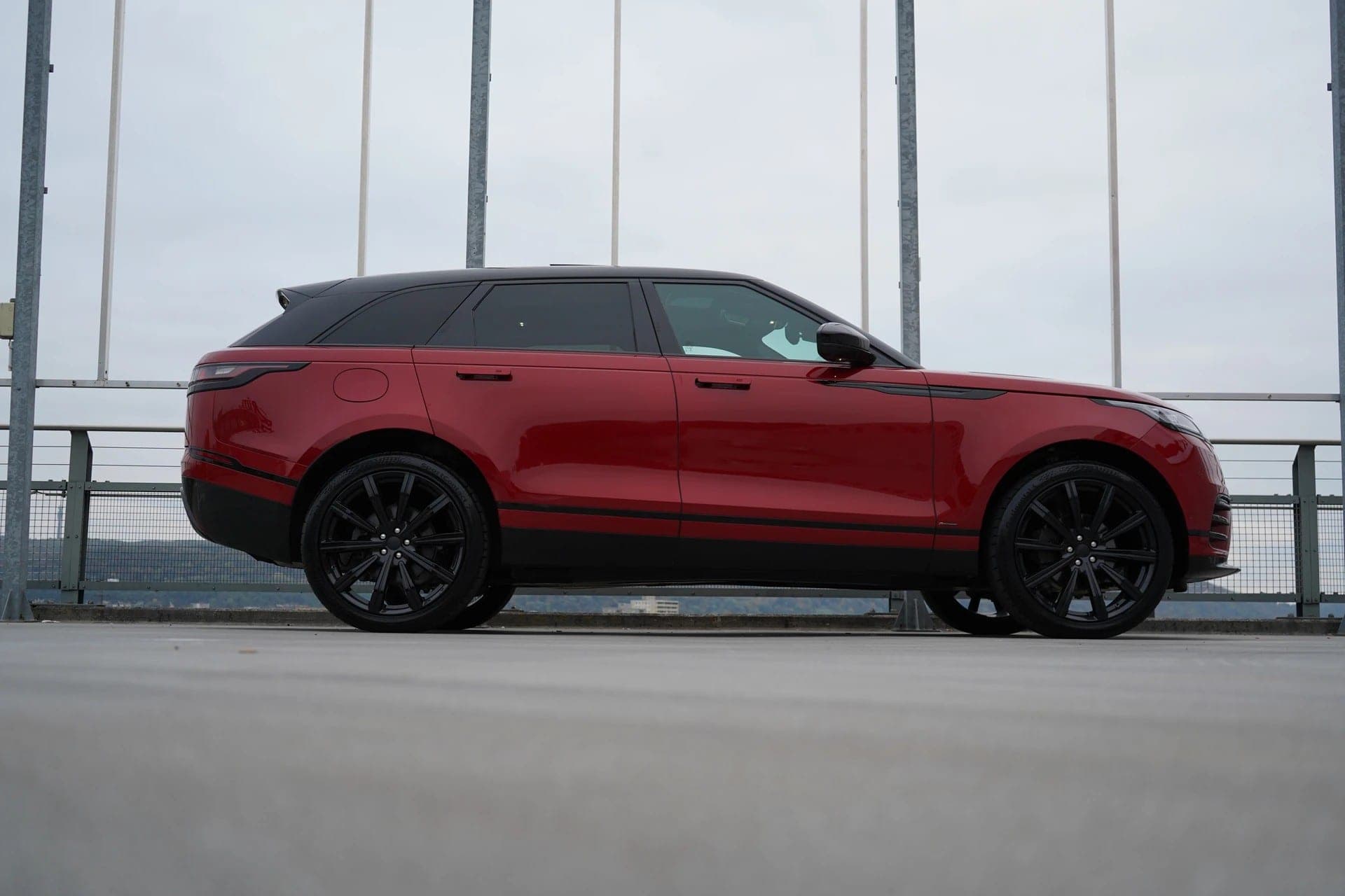 Land Rover Range Rover Velar LAND ROVER RANGE ROVER VELAR R-DYNAMIC D BLACK 240 HSE AUTOMATIC l 240 PS